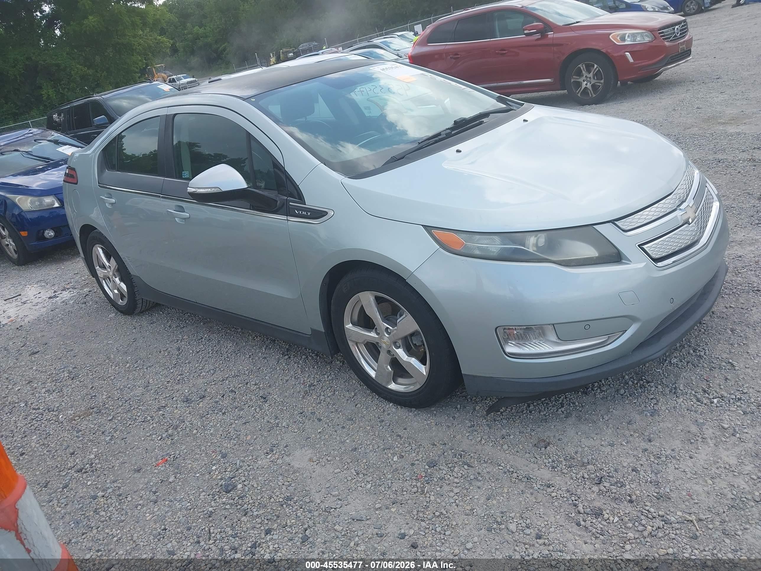 2011 Chevrolet Volt, VIN 1G1RD6E46BU100053 — Normal wear