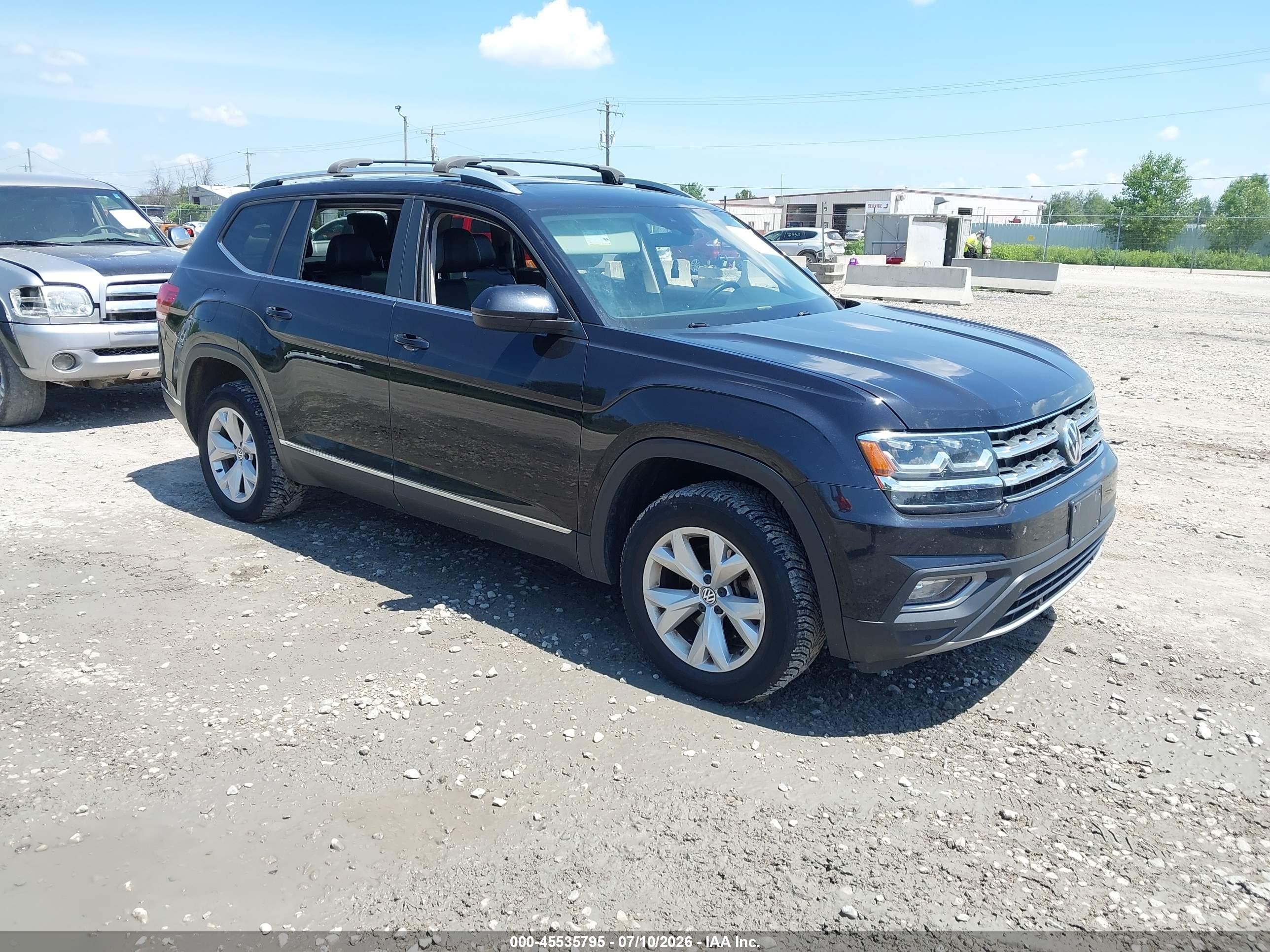2018 Volkswagen Atlas SEL, VIN 1V2MR2CA2JC594273 — Front end