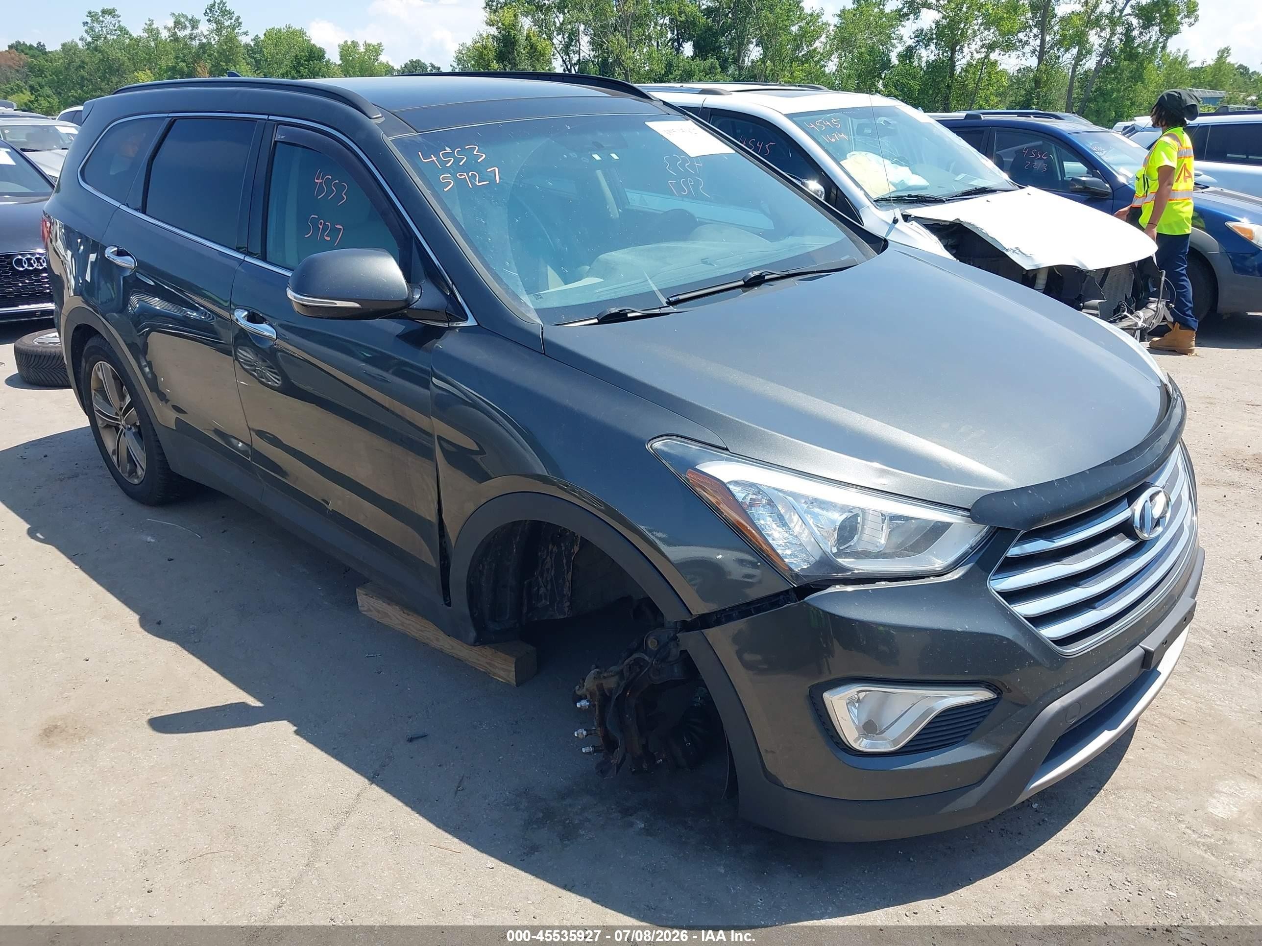 2013 Hyundai Santa Fe Limited, VIN KM8SRDHF5DU007194 — Front end