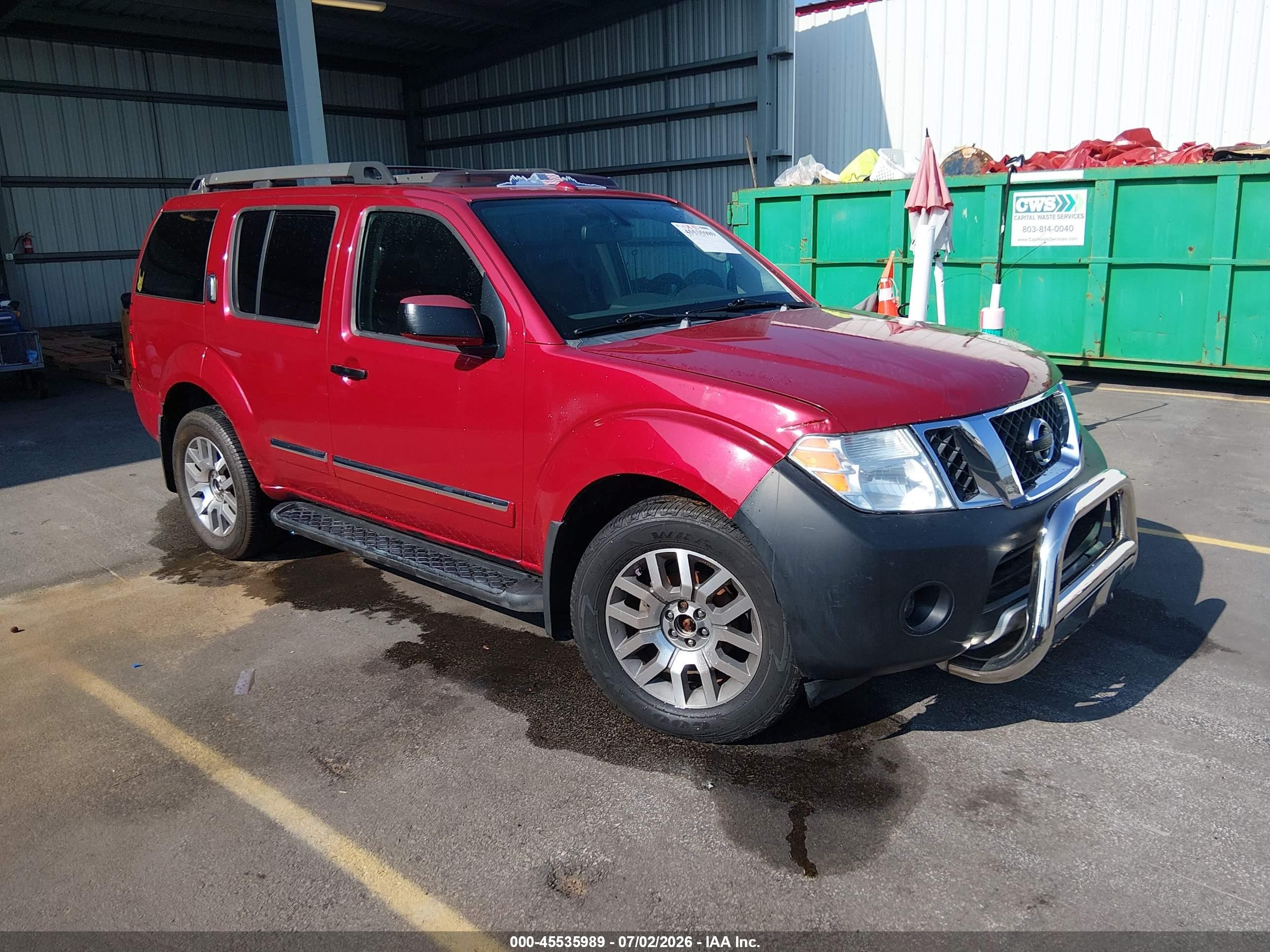2010 Nissan Pathfinder SE, VIN 5N1AR1NB0AC604346 — Front end