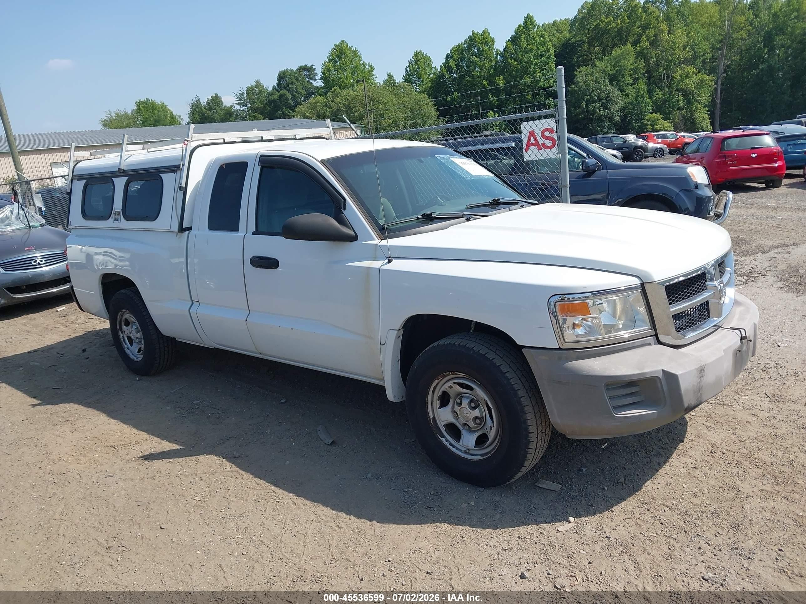 2008 Dodge Dakota ST, VIN 1D7HE22K38S514283 — Пожар в моторном отсеке