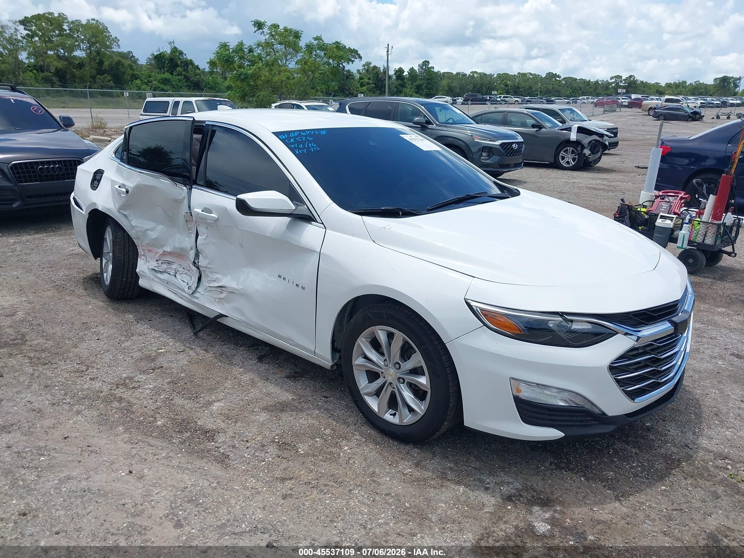 2023 Chevrolet Malibu LT, VIN 1G1ZD5ST9PF161656 — Бок
