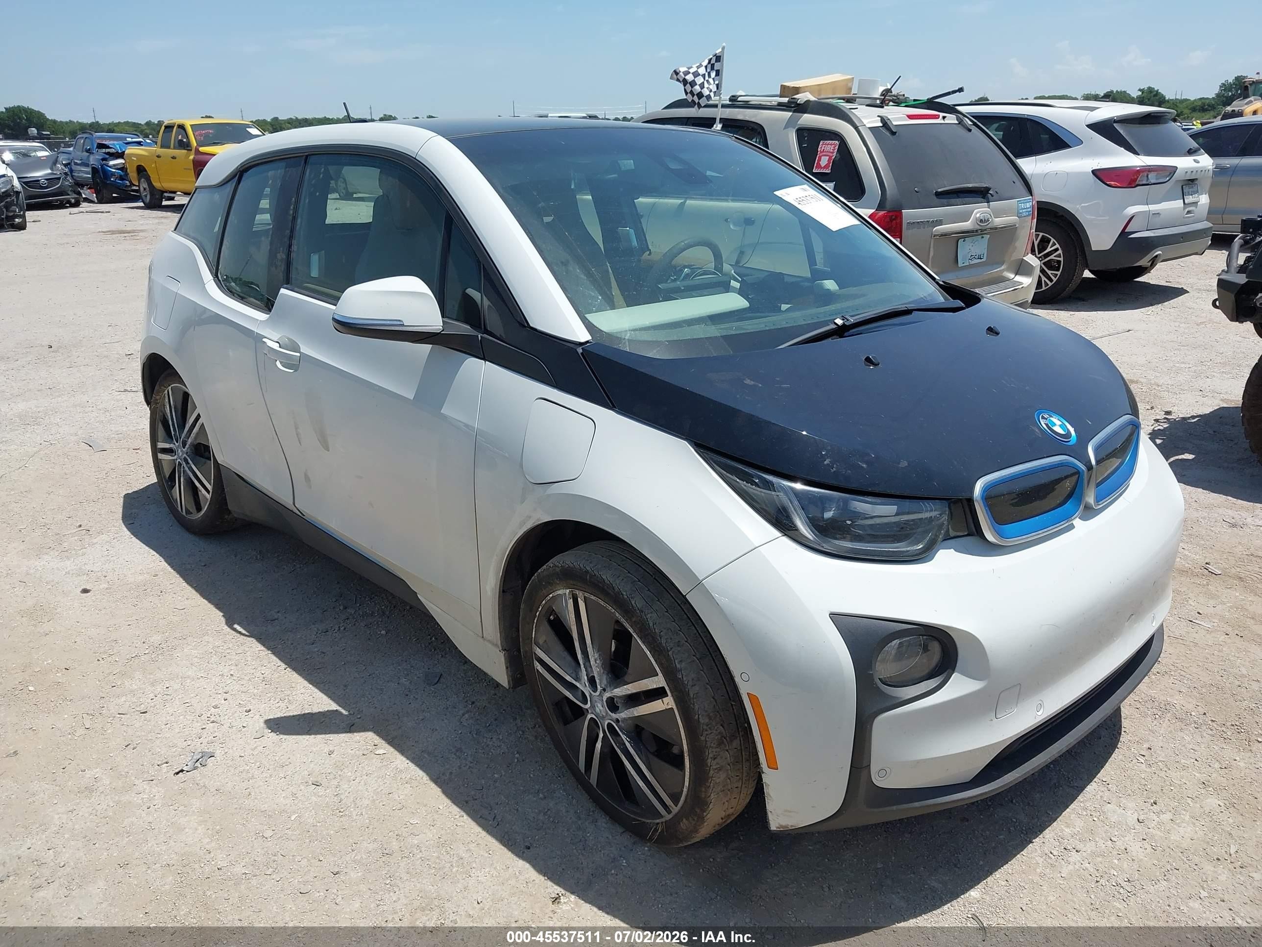 2014 BMW i3, VIN WBY1Z4C57EV276628 — Бок