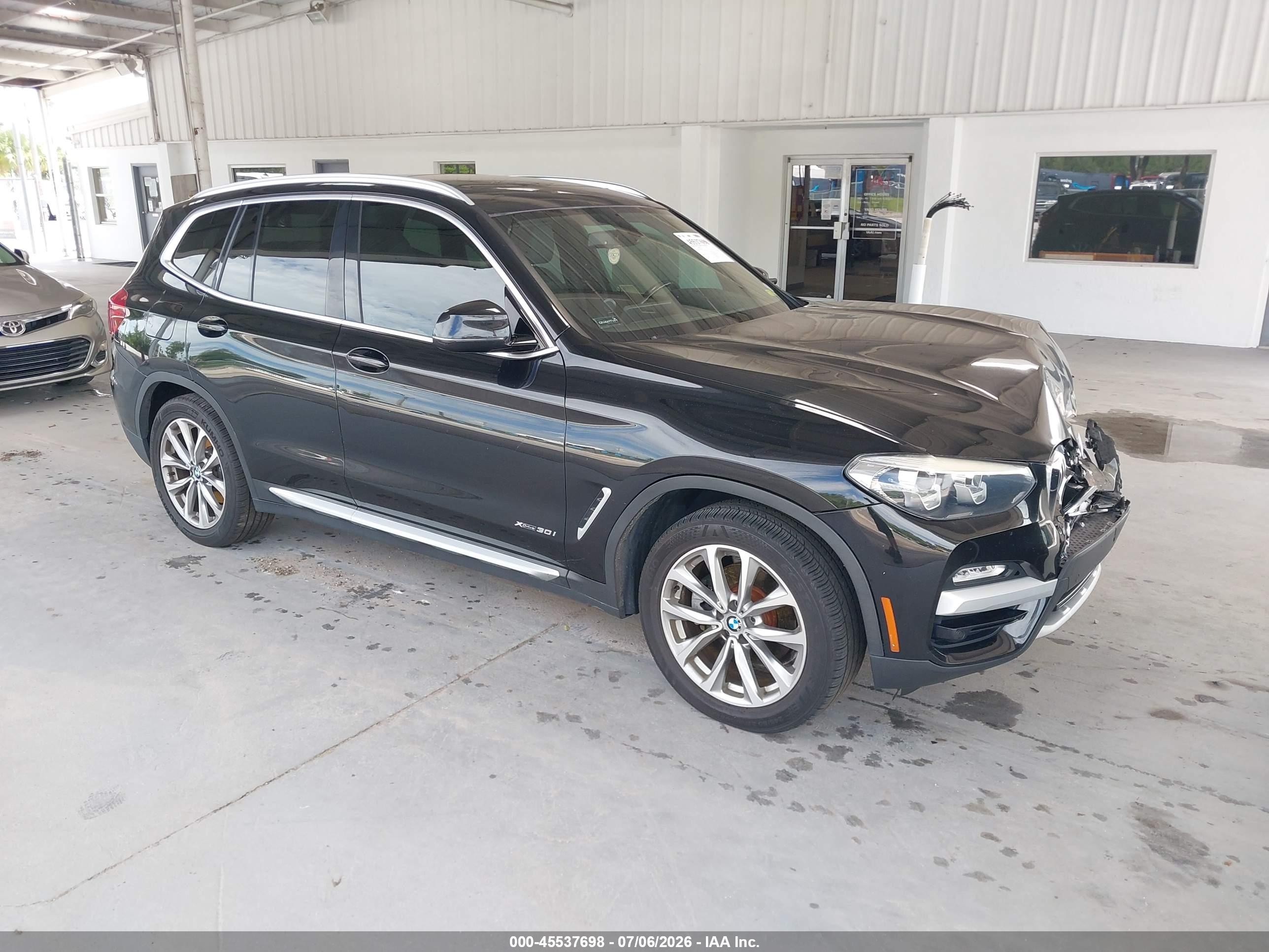 2018 BMW X3 xDrive30i, VIN 5UXTR9C50JLD66153 — Front end
