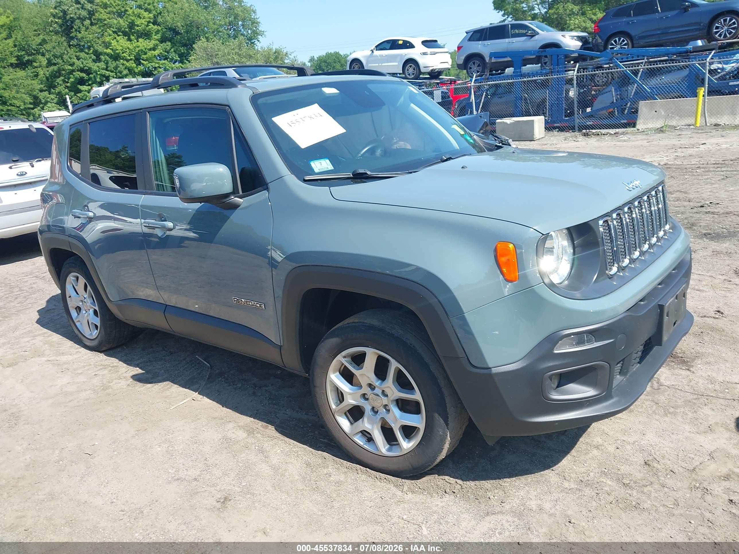 2018 Jeep Renegade Latitude, VIN ZACCJBBB8JPJ11912 — Бок