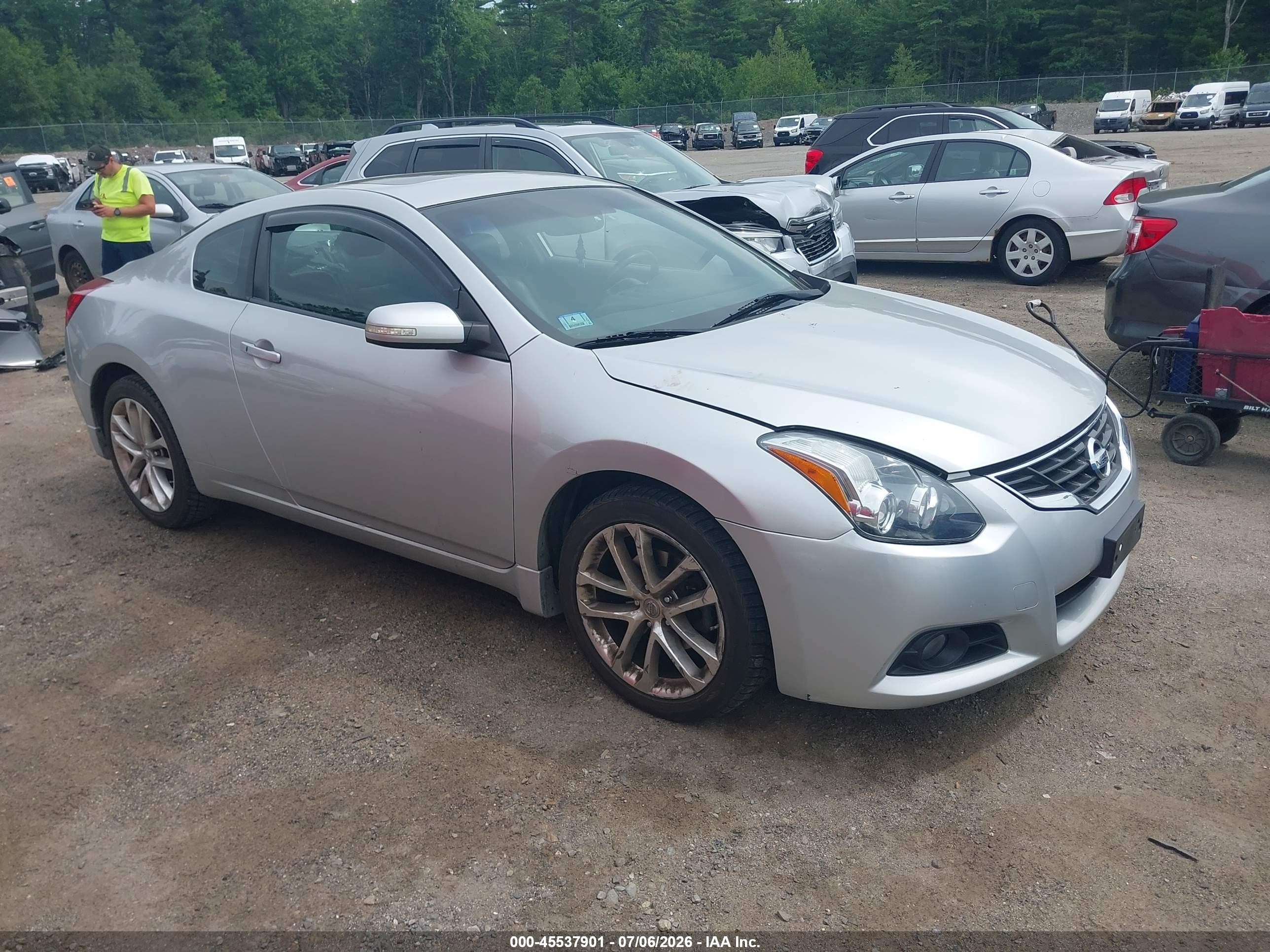 2012 Nissan Altima SR, VIN 1N4BL2EP1CC263513 — Vandalism