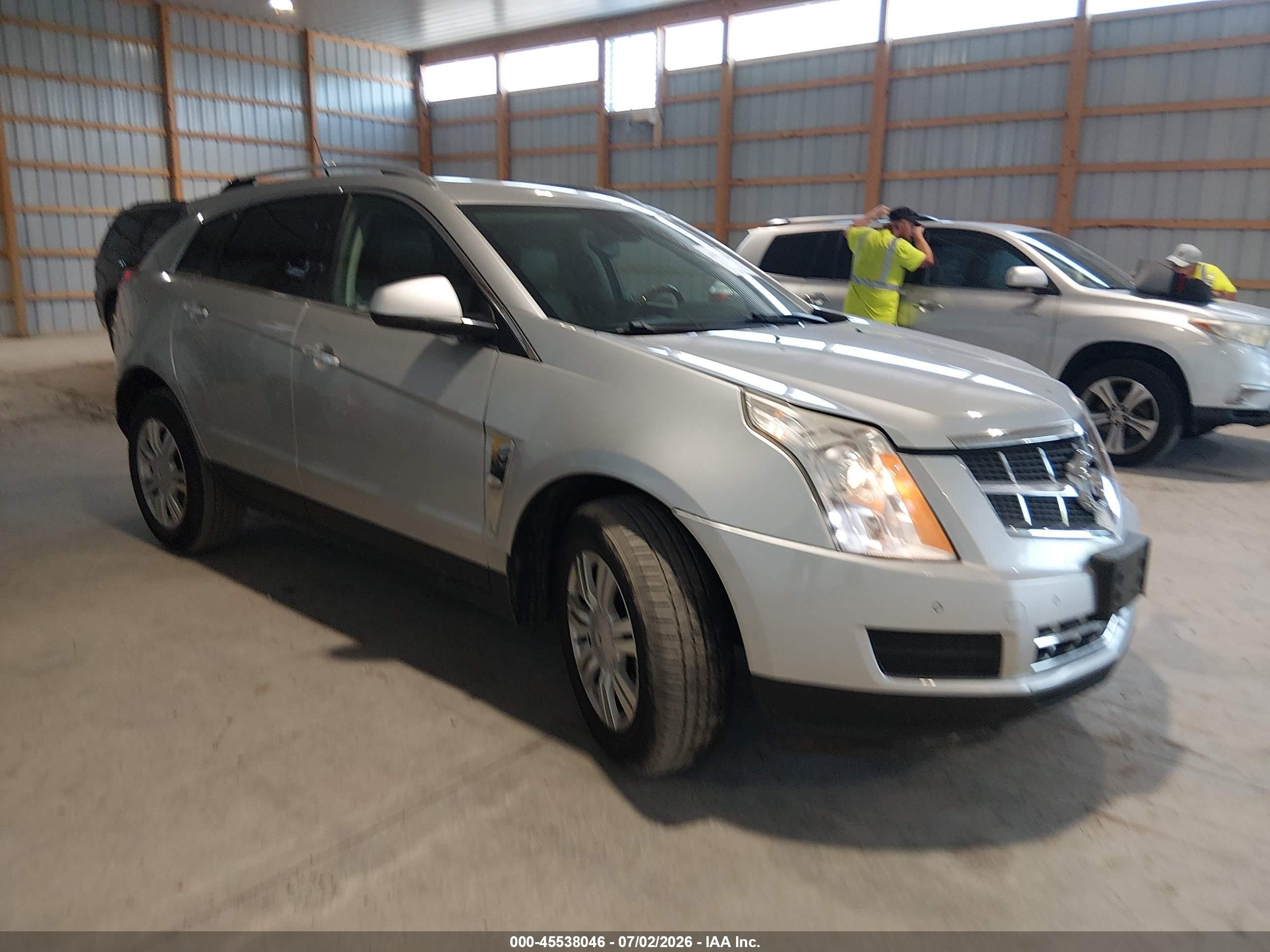 2010 Cadillac SRX Luxury Collection, VIN 3GYFNAEY4AS533330 — Front end