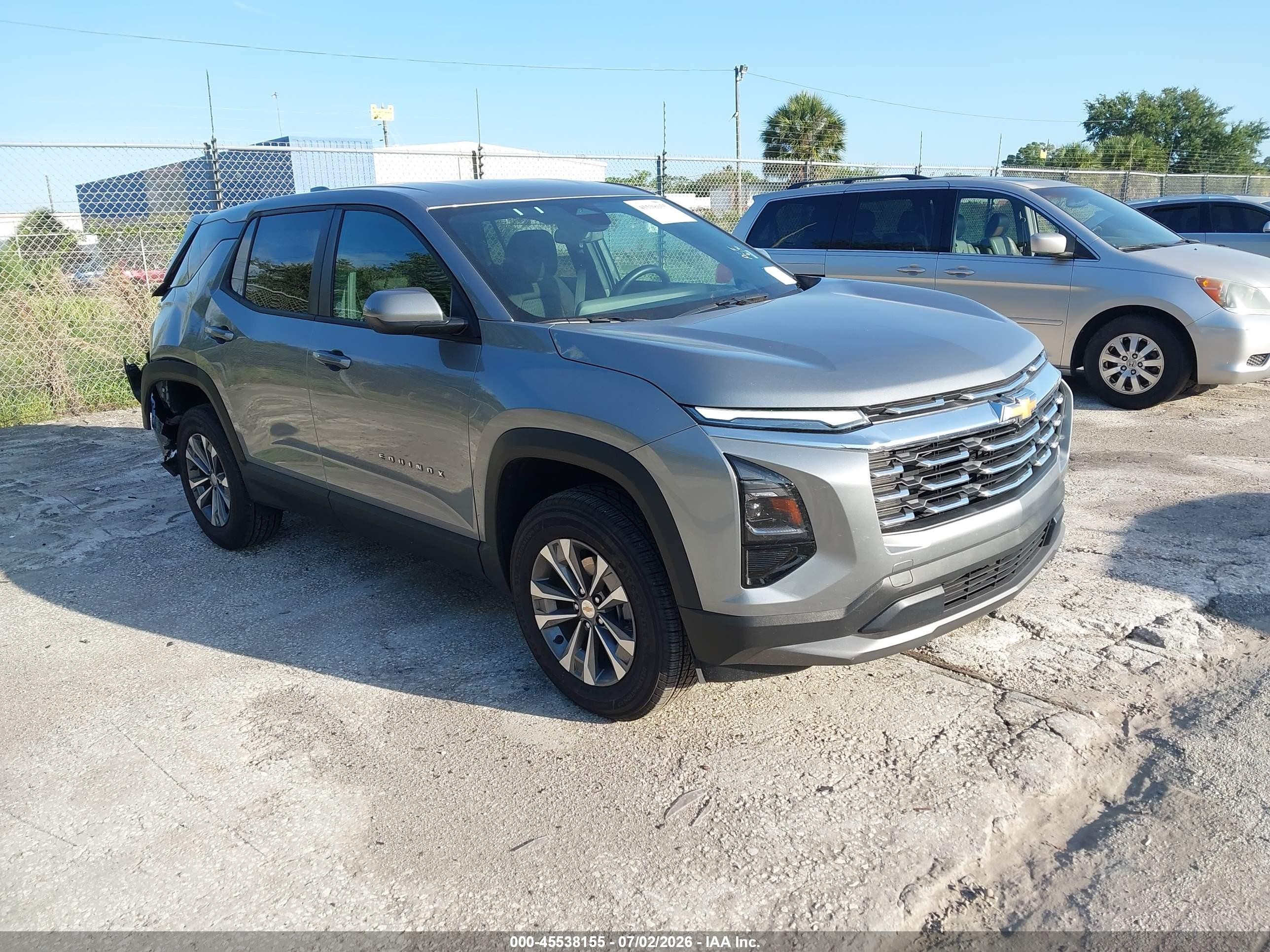 2026 Chevrolet Equinox FWD LT, VIN 3GNAXHEG8TL352410 — Зад