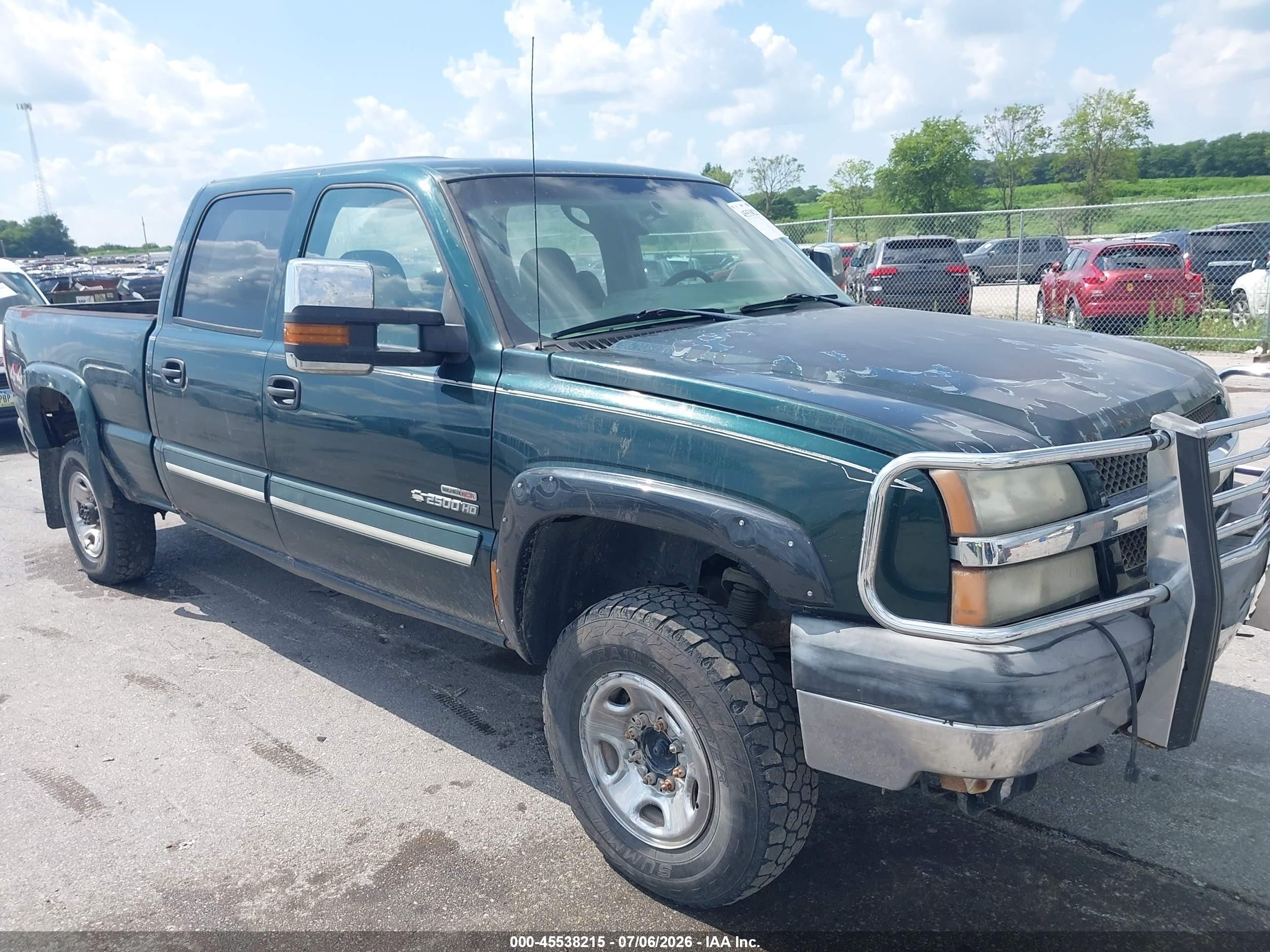 2004 Chevrolet Silverado 2500HD LS, VIN 1GCHK23274F210149 — Rear end