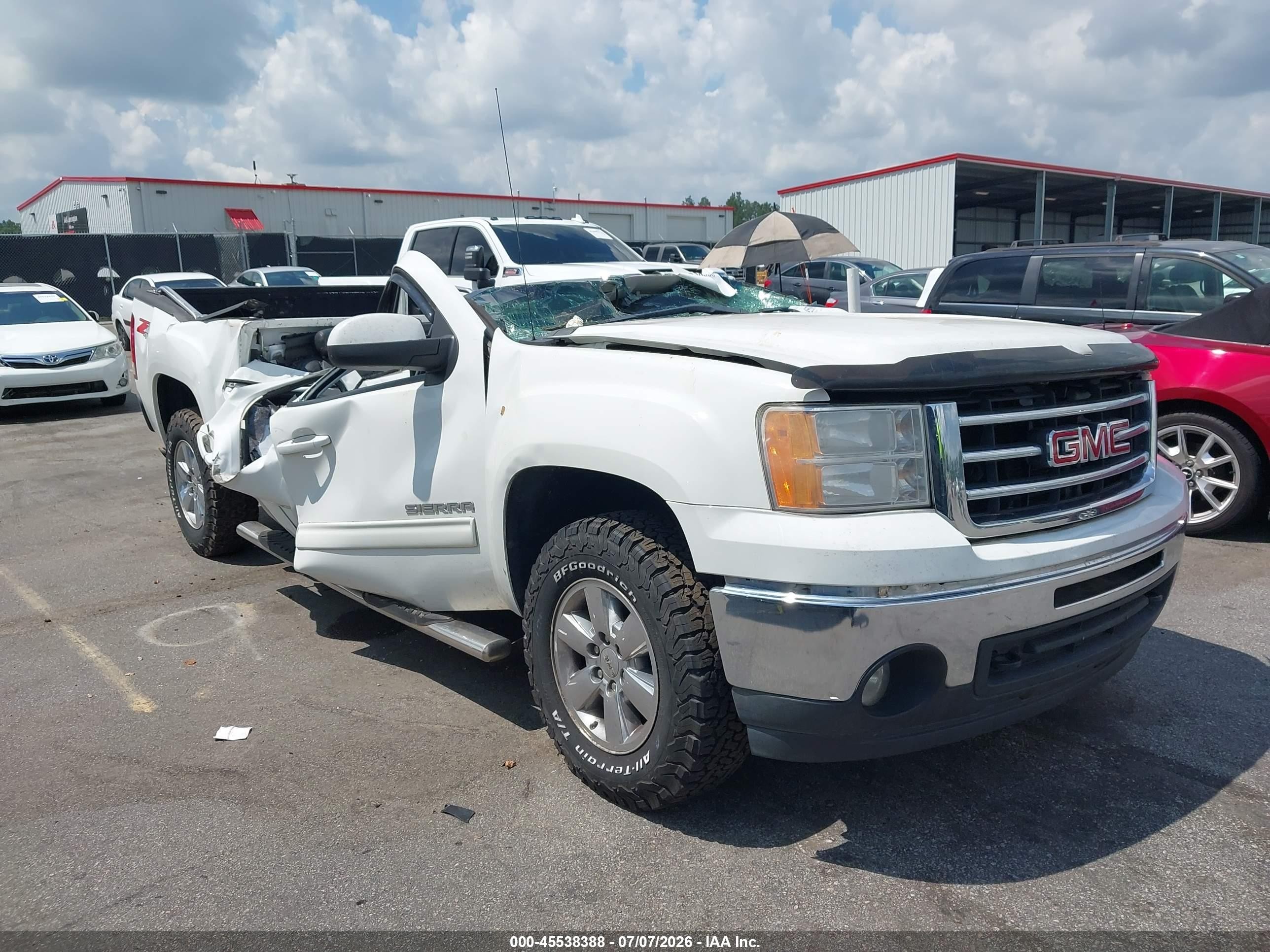 2013 GMC Sierra 1500 SLT, VIN 3GTP2WE71DG279512 — Storm