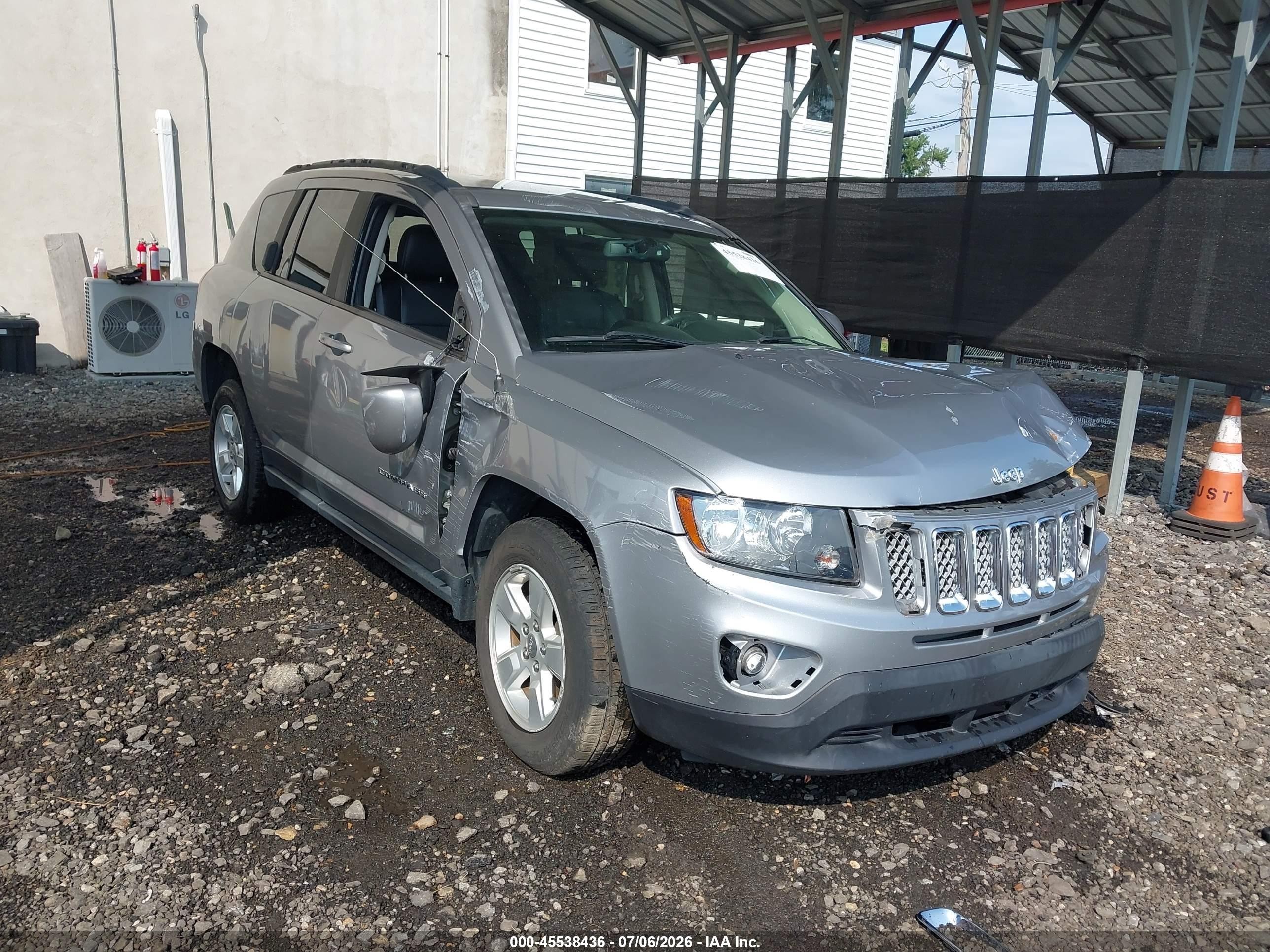 2017 Jeep Compass Latitude, VIN 1C4NJCEB8HD130823 — По всему кузову