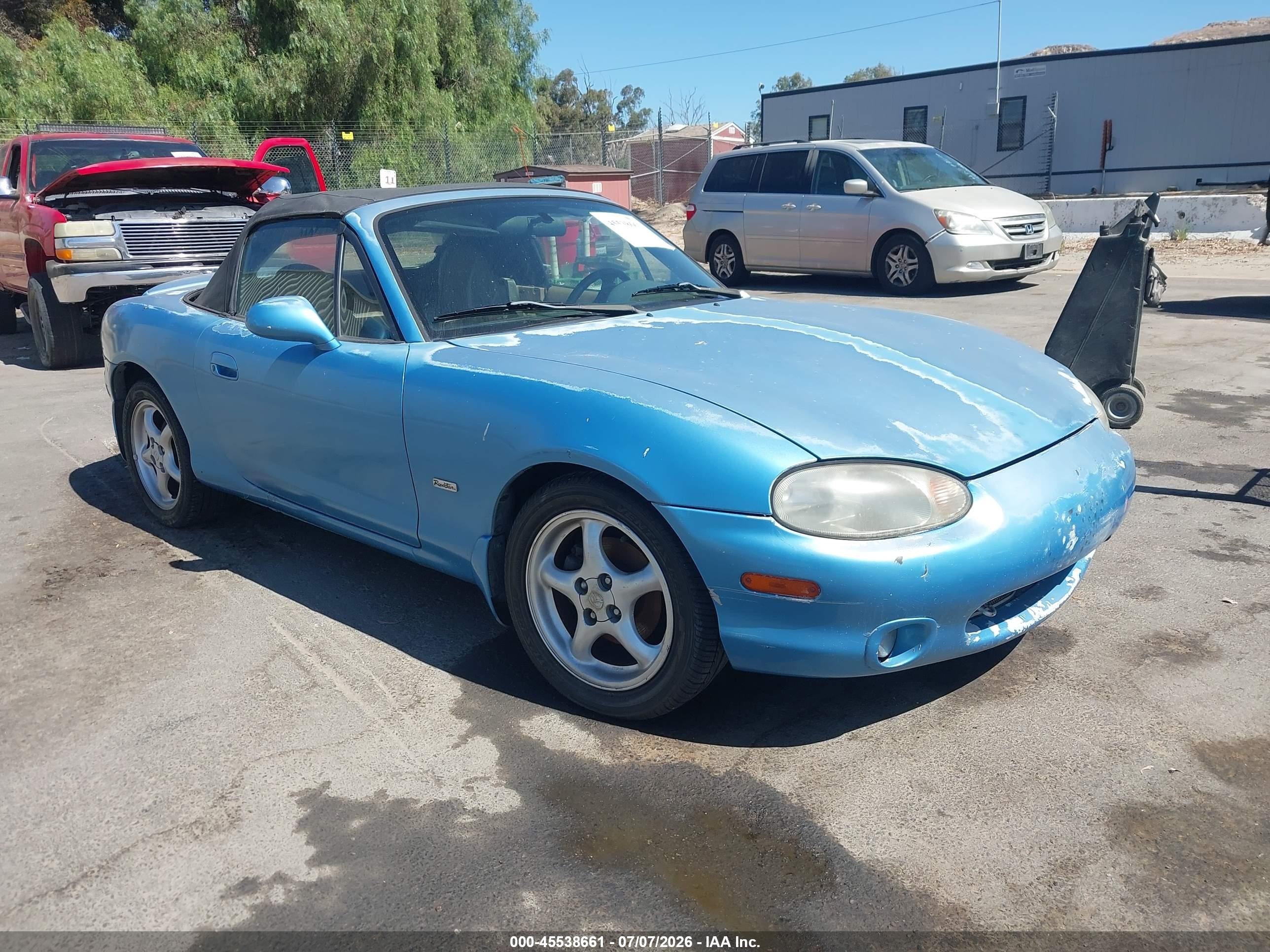 2000 Mazda MX-5 Miata, VIN JM1NB3537Y0141731 — Обычный износ