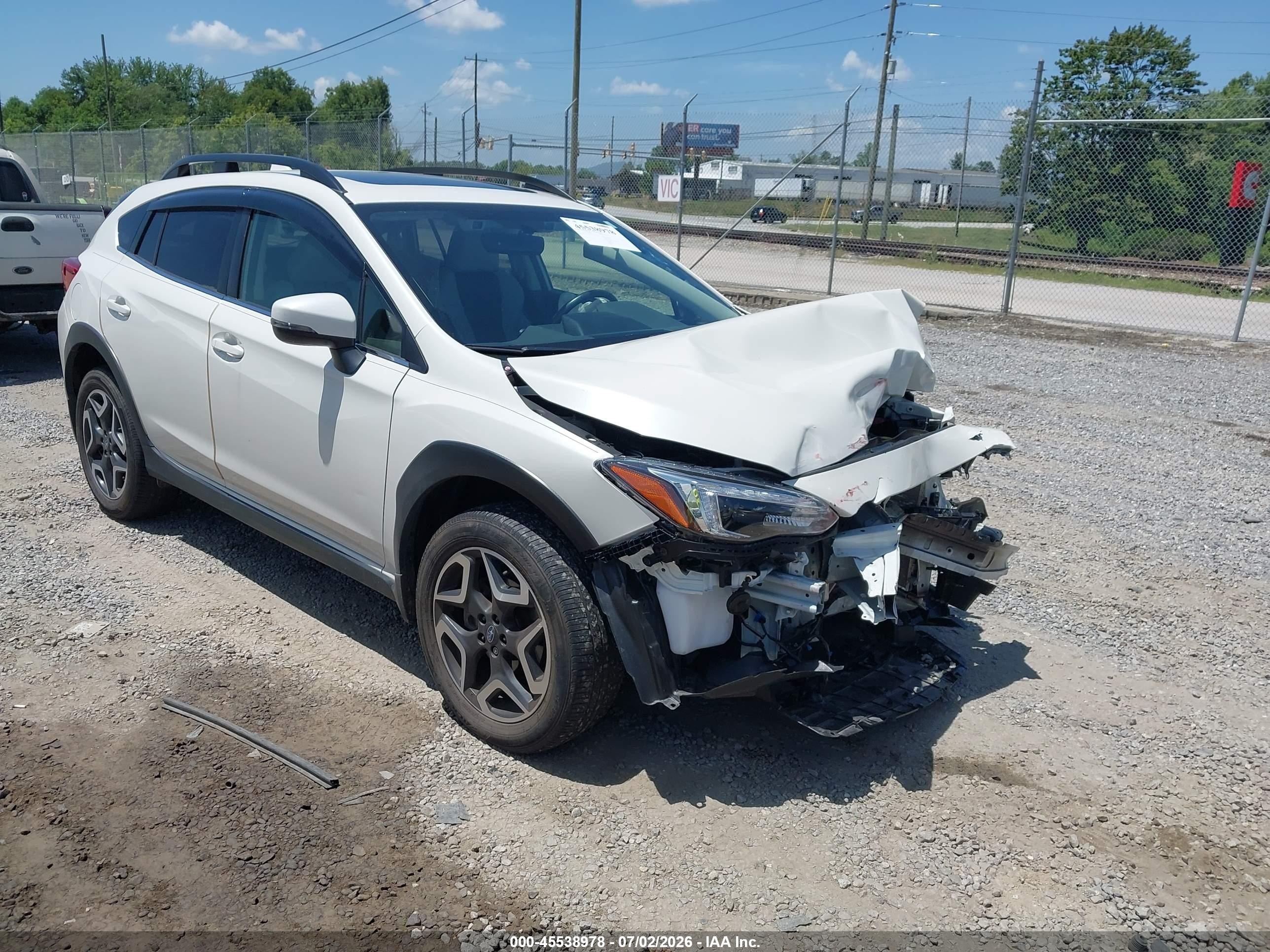 2019 Subaru Crosstrek Limited, VIN JF2GTANC9KH321572 — Front end