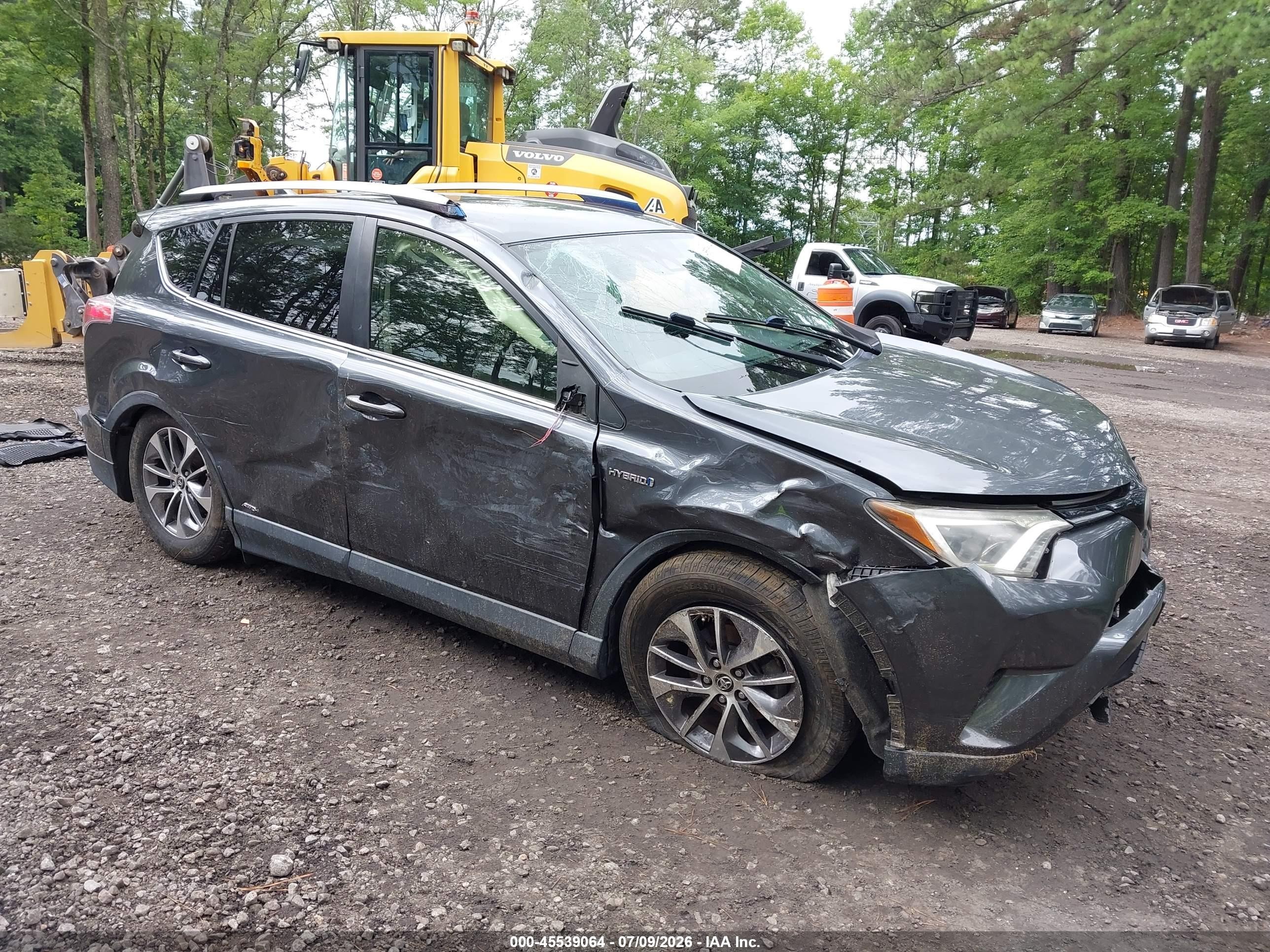 2018 Toyota RAV4 Hybrid LE, VIN JTMRJREV1JD257658 — All over