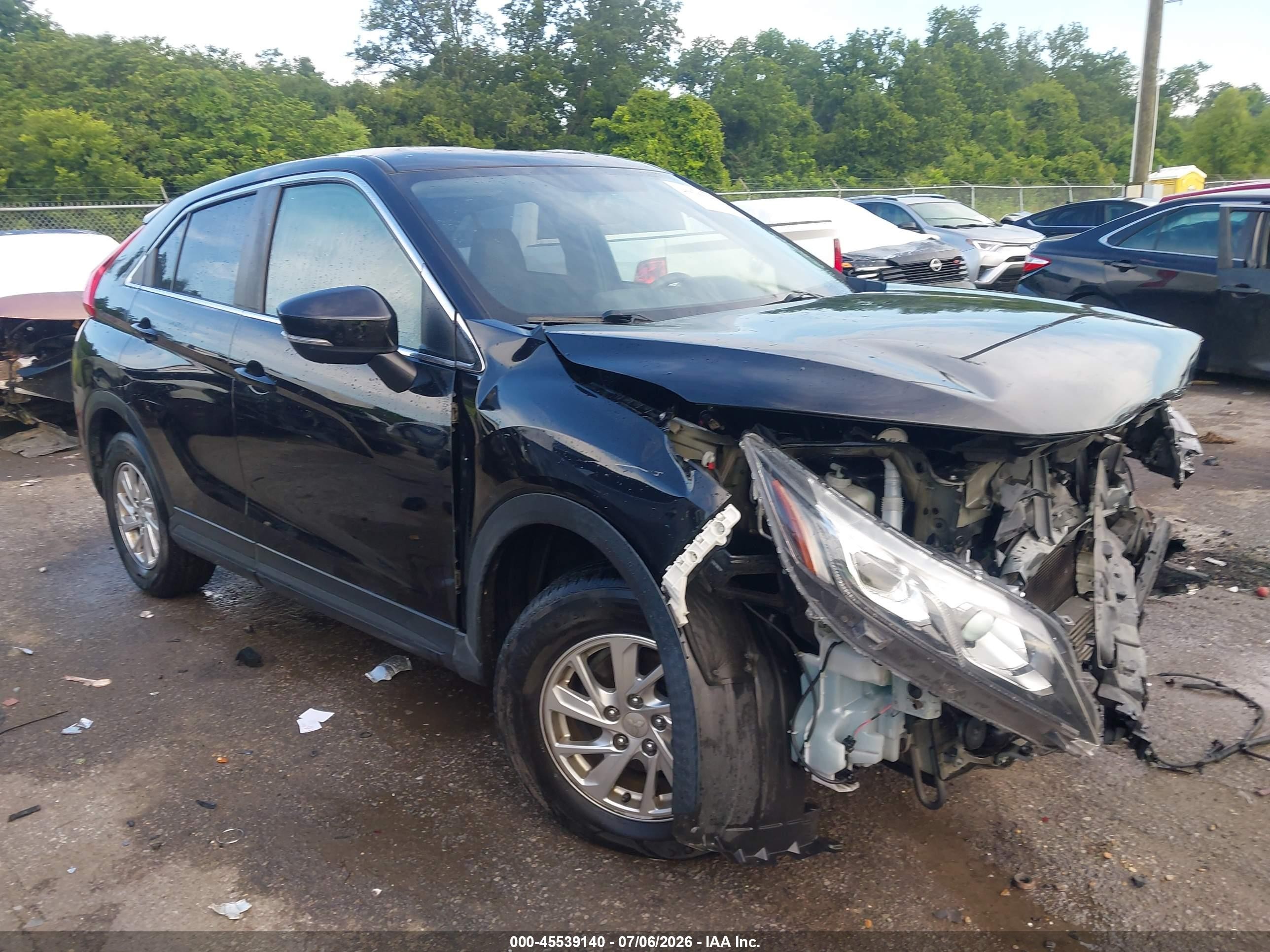 2018 Mitsubishi Eclipse Cross ES, VIN JA4AT3AA7JZ050017 — Front end