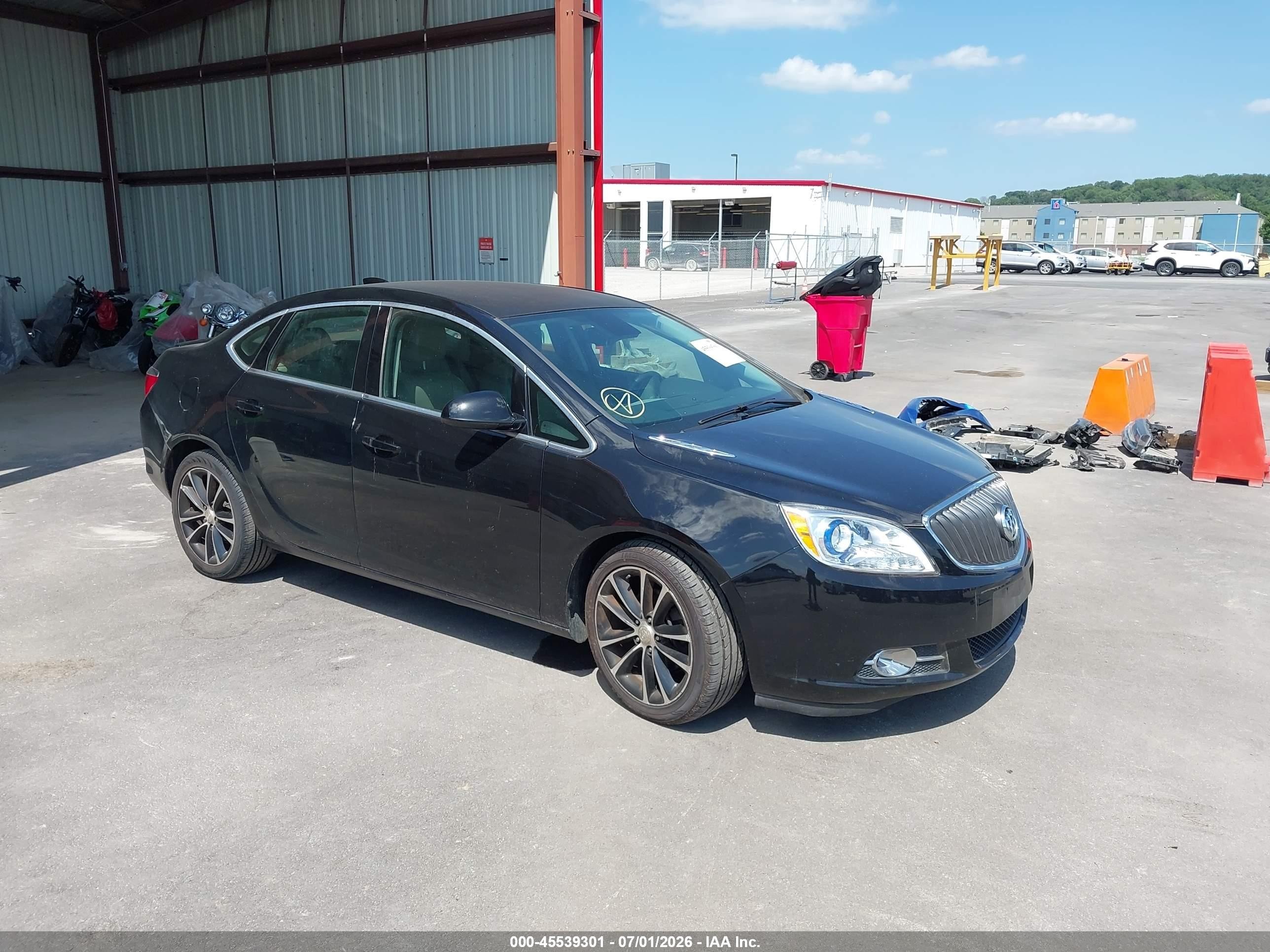 2016 Buick Verano Sport Touring, VIN 1G4PW5SKXG4142945 — Side