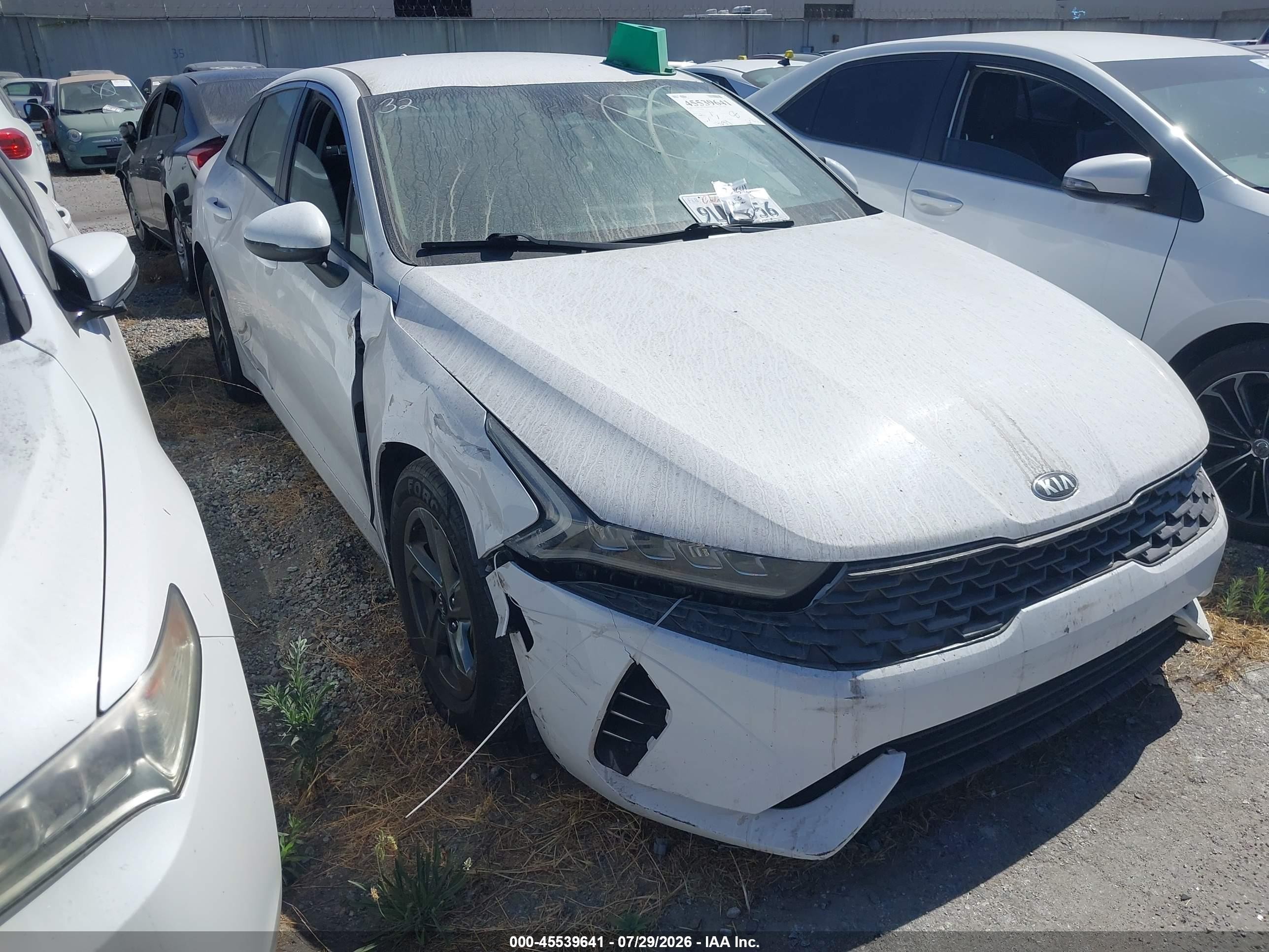 2021 Kia K5 LXS, VIN 5XXG14J21MG020877 — Side