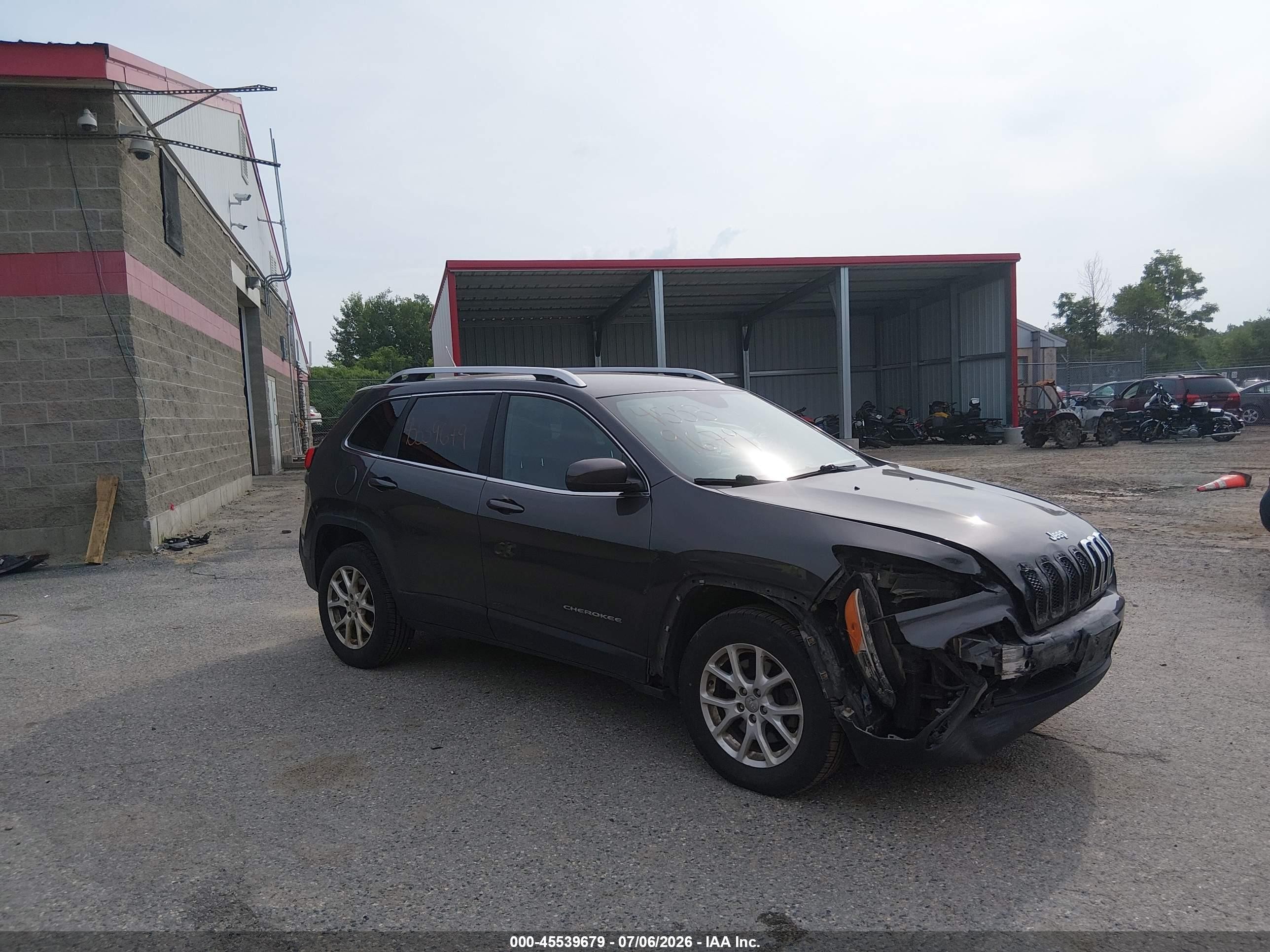 2014 Jeep Cherokee Latitude, VIN 1C4PJMCB9EW201397 — Перед