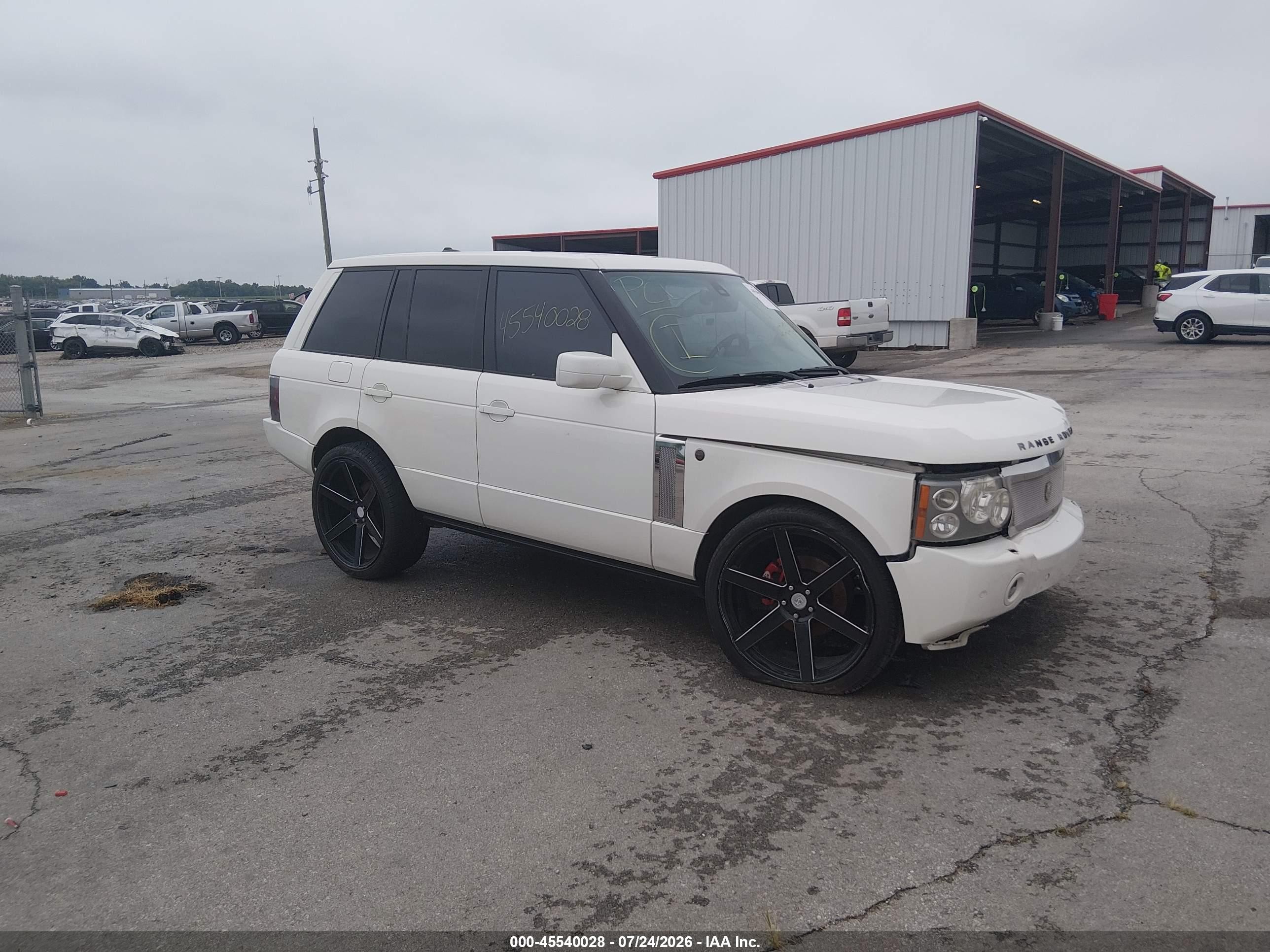 2006 Land Rover Range Rover HSE, VIN SALMF15486A229846 — Front end