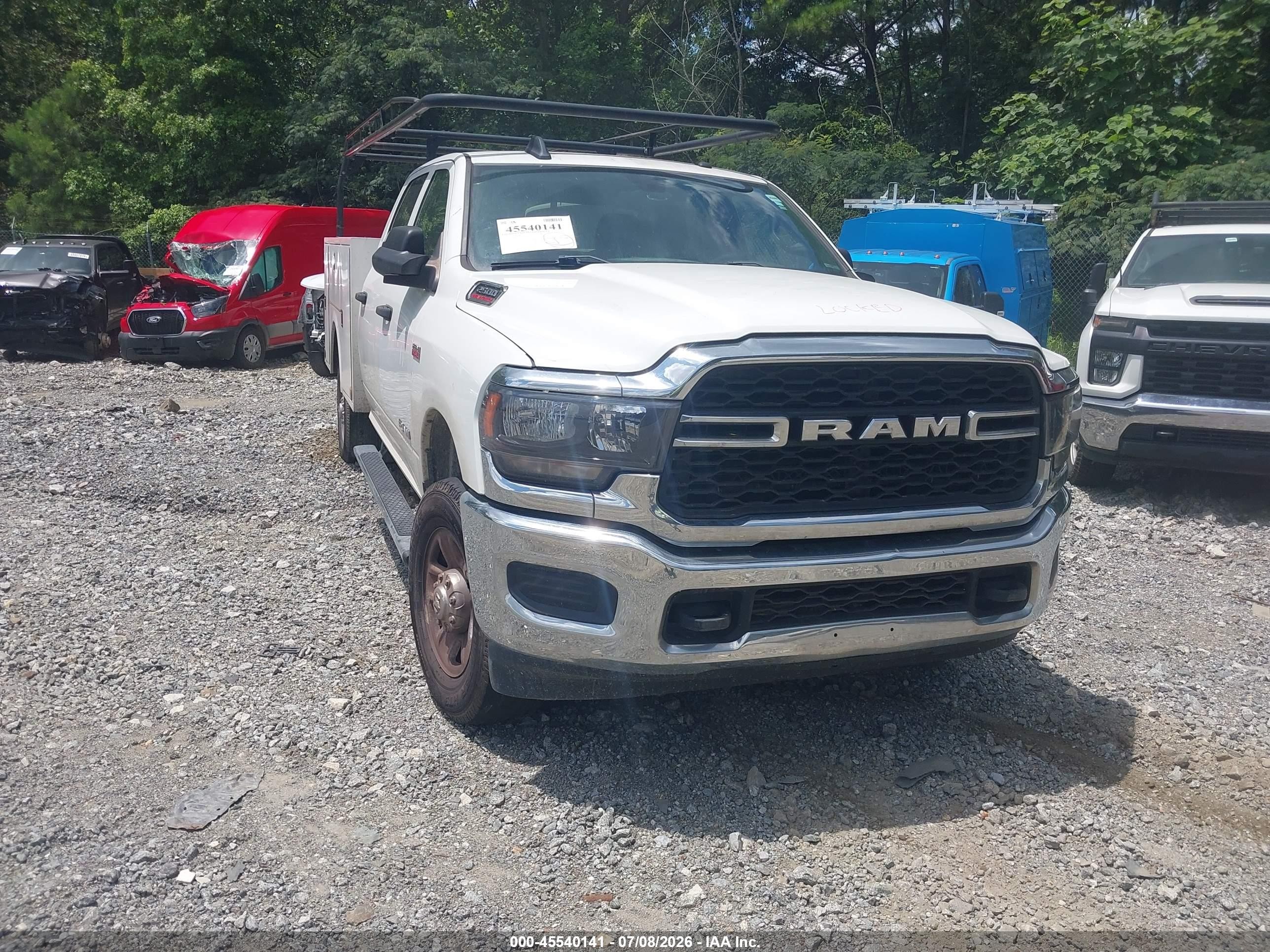 2022 Ram 2500 Tradesman, VIN 3C7WR5HJ8NG274062 — Front end