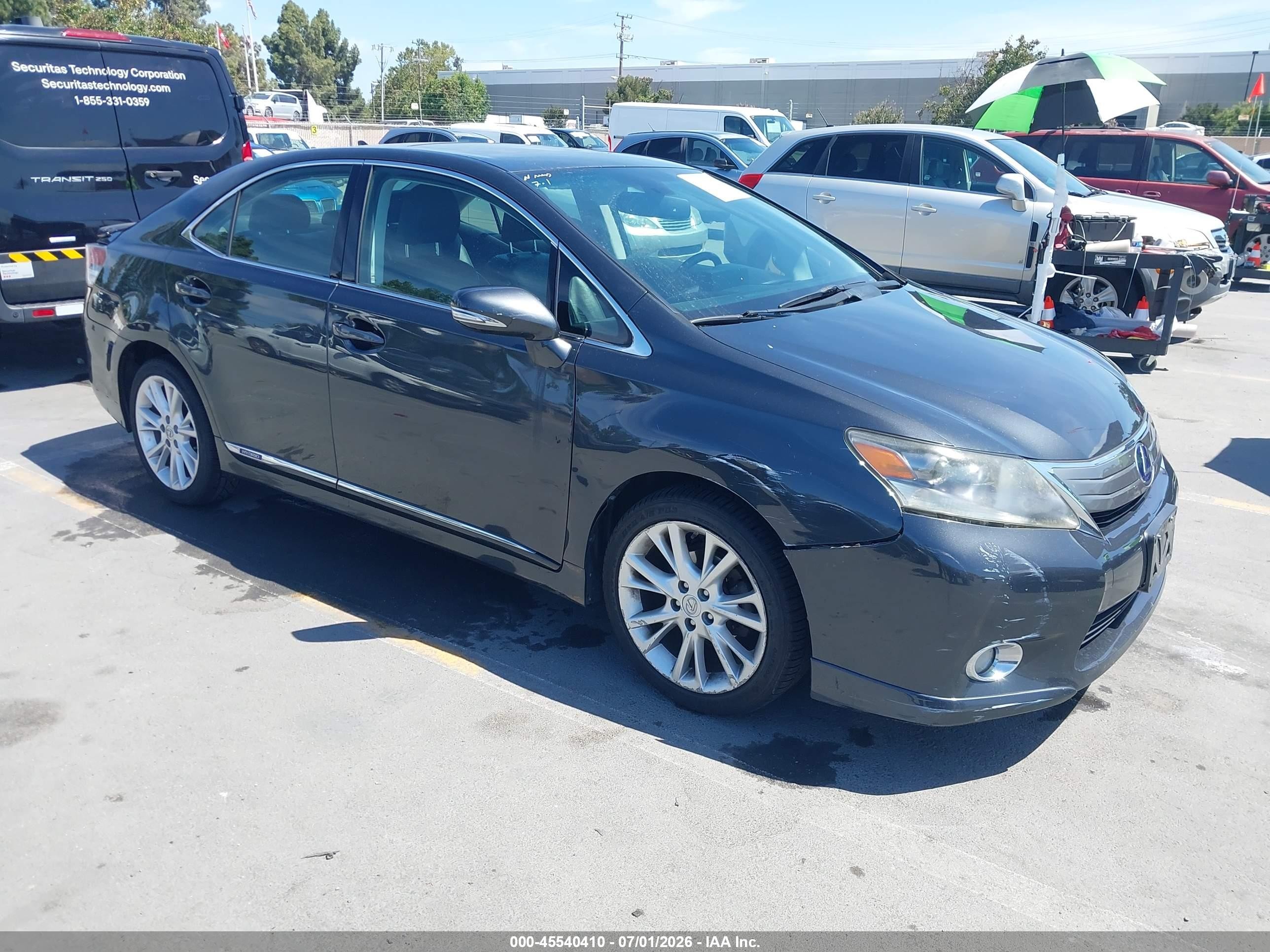 2010 Lexus HS 250h Premium, VIN JTHBB1BA6A2030526 — Normal wear