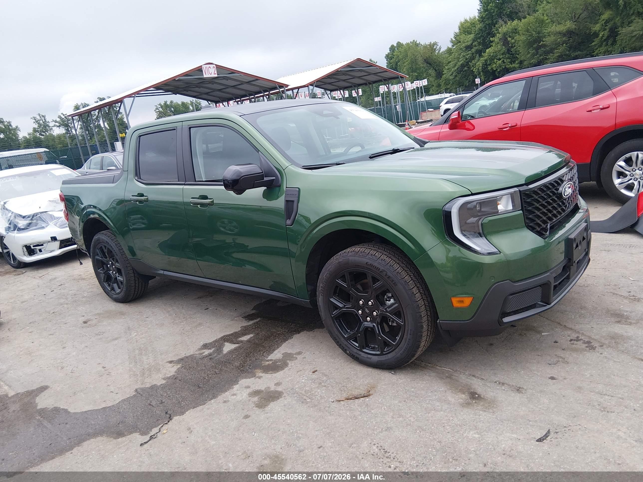 2025 Ford Maverick Lariat, VIN 3FTTW8S31SRA36140 — Rear end