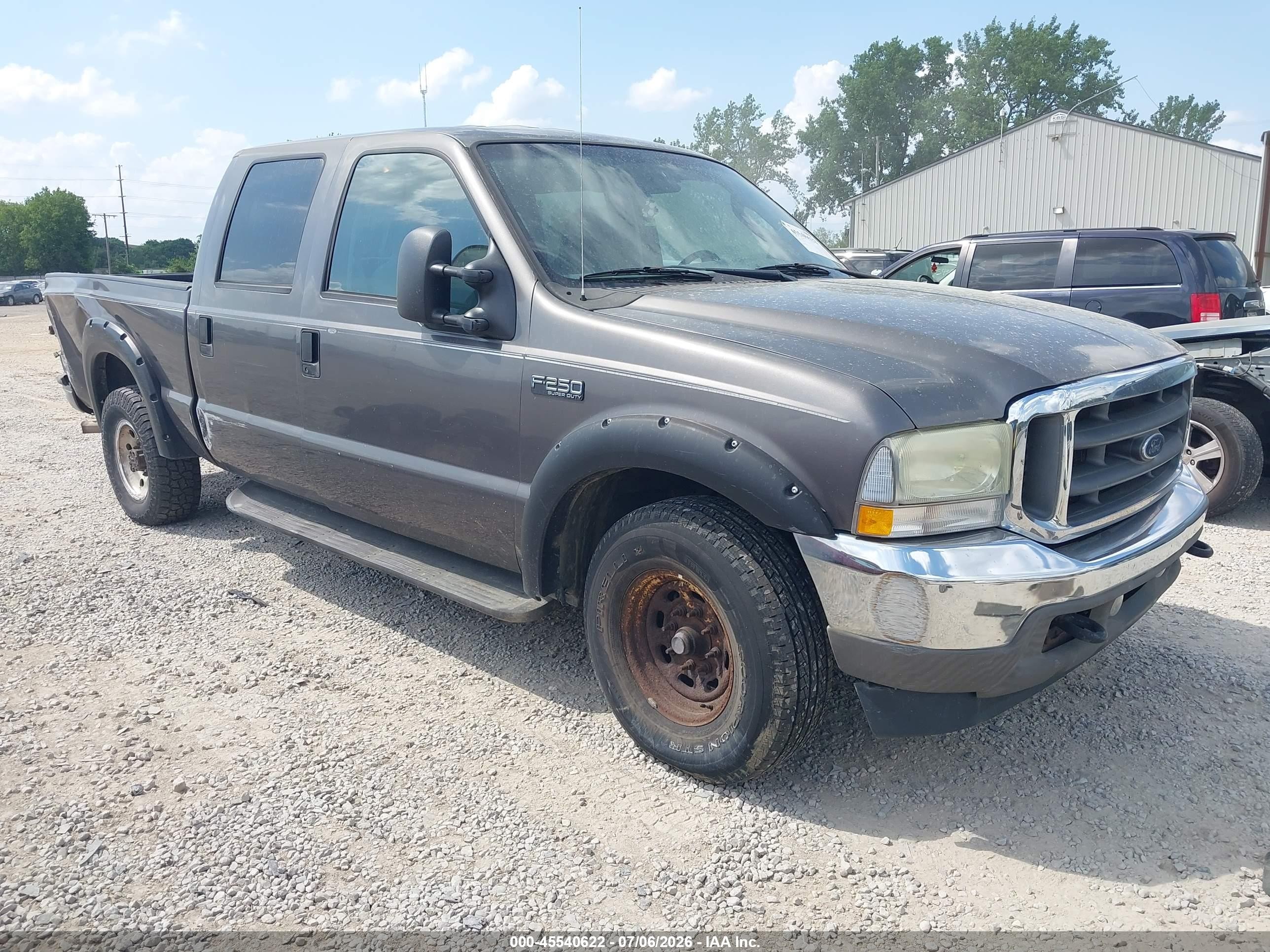 2004 Ford F-250 XL, VIN 1FTNW20L14EA70688 — Зад