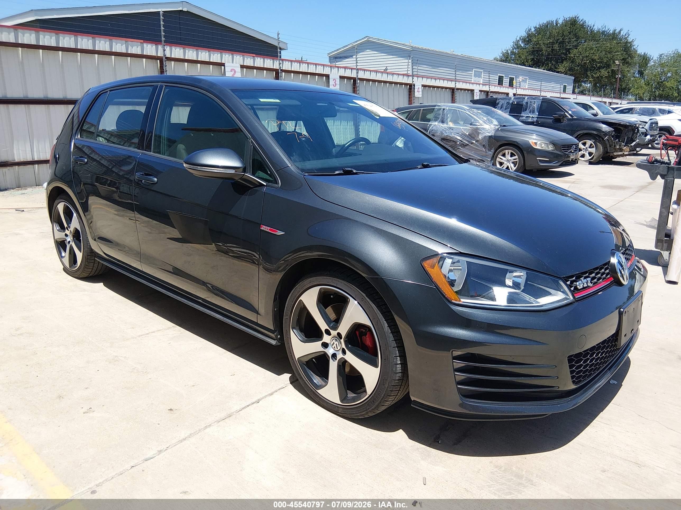 2017 Volkswagen Golf GTI S, VIN 3VW5T7AU4HM025996 — Rear end