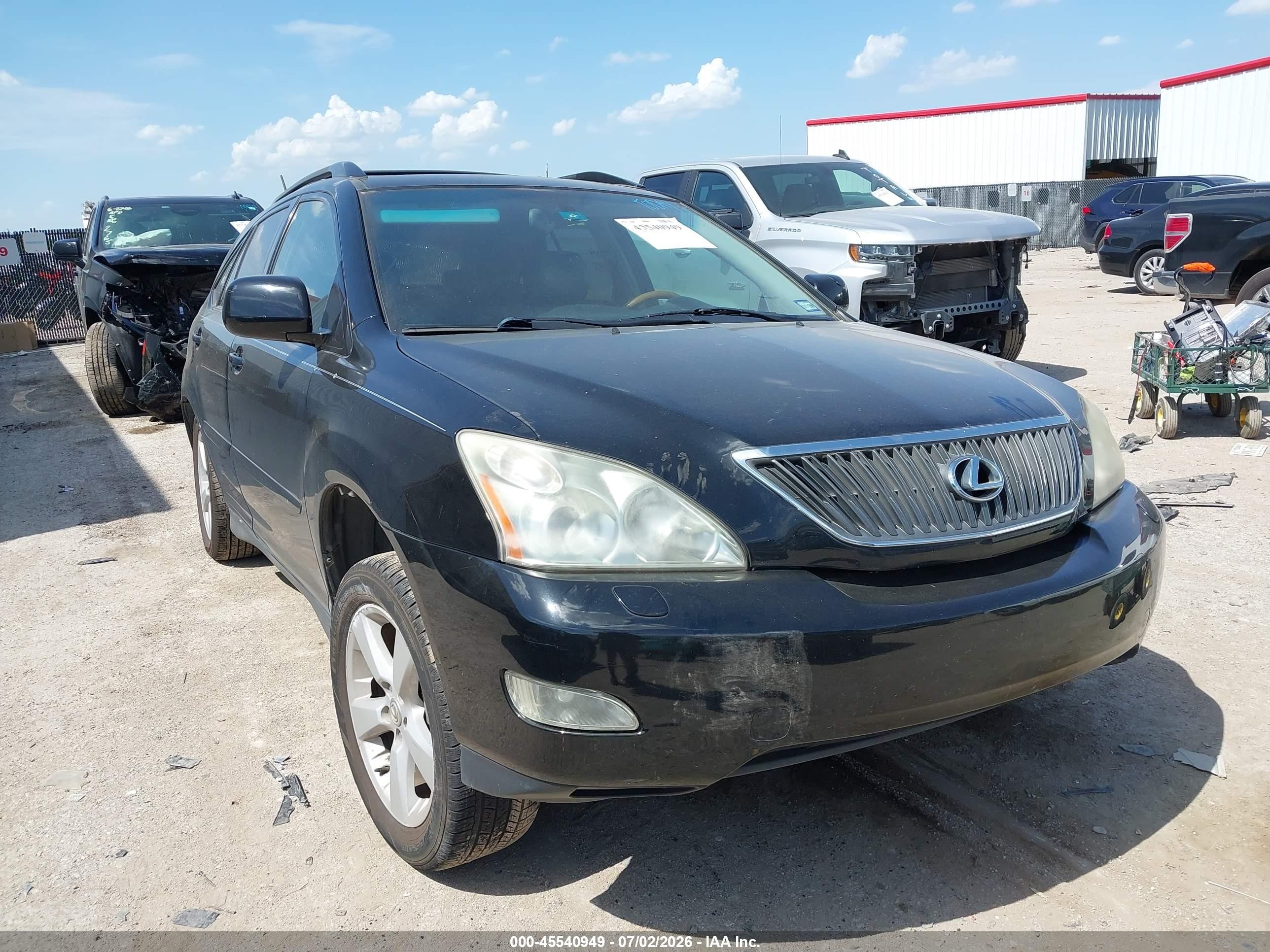 2006 Lexus RX 330, VIN 2T2GA31U66C044433 — Rear end