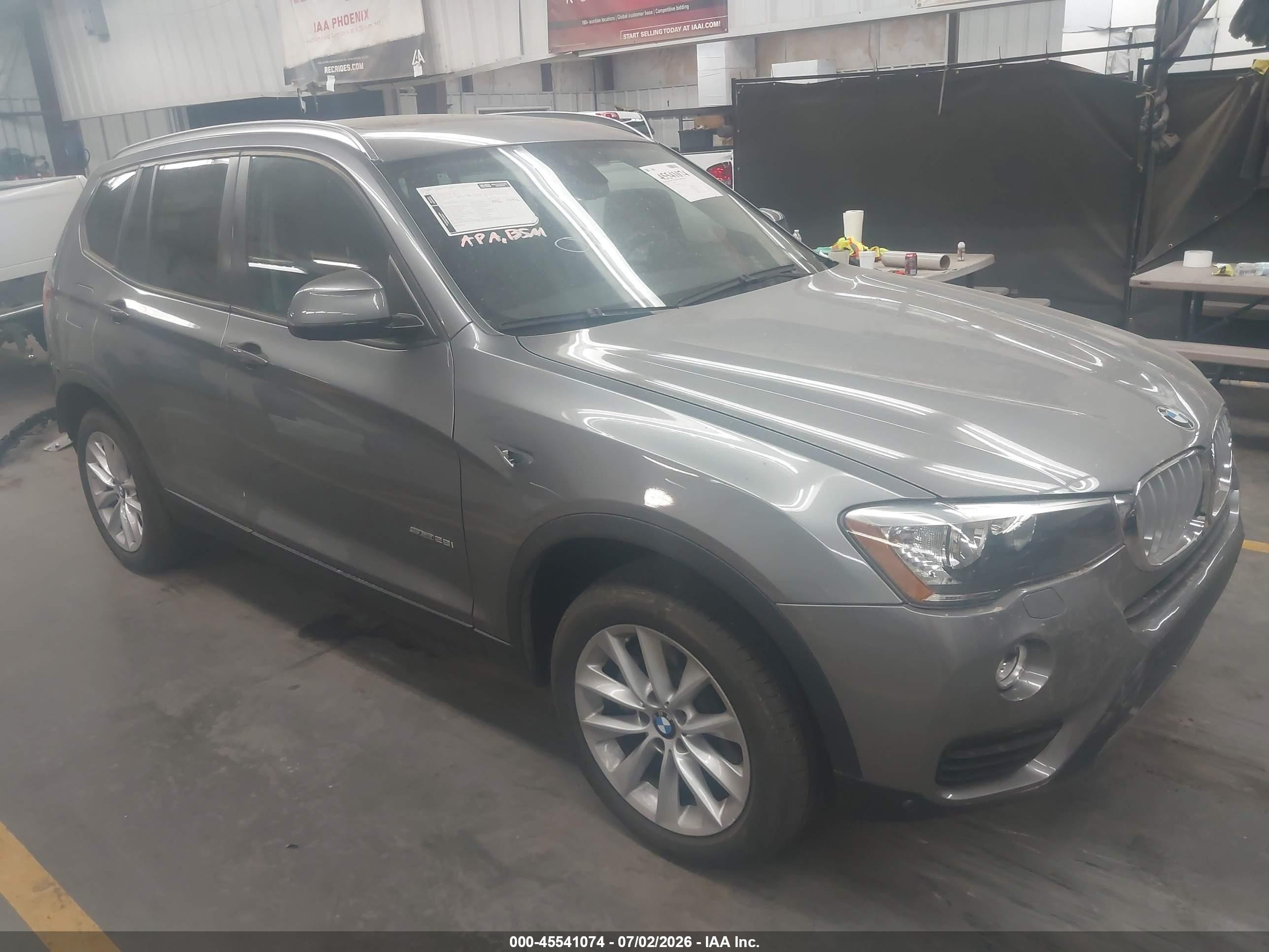 2017 BMW X3 sDrive28i, VIN 5UXWZ7C3XH0X39840 — Rear end