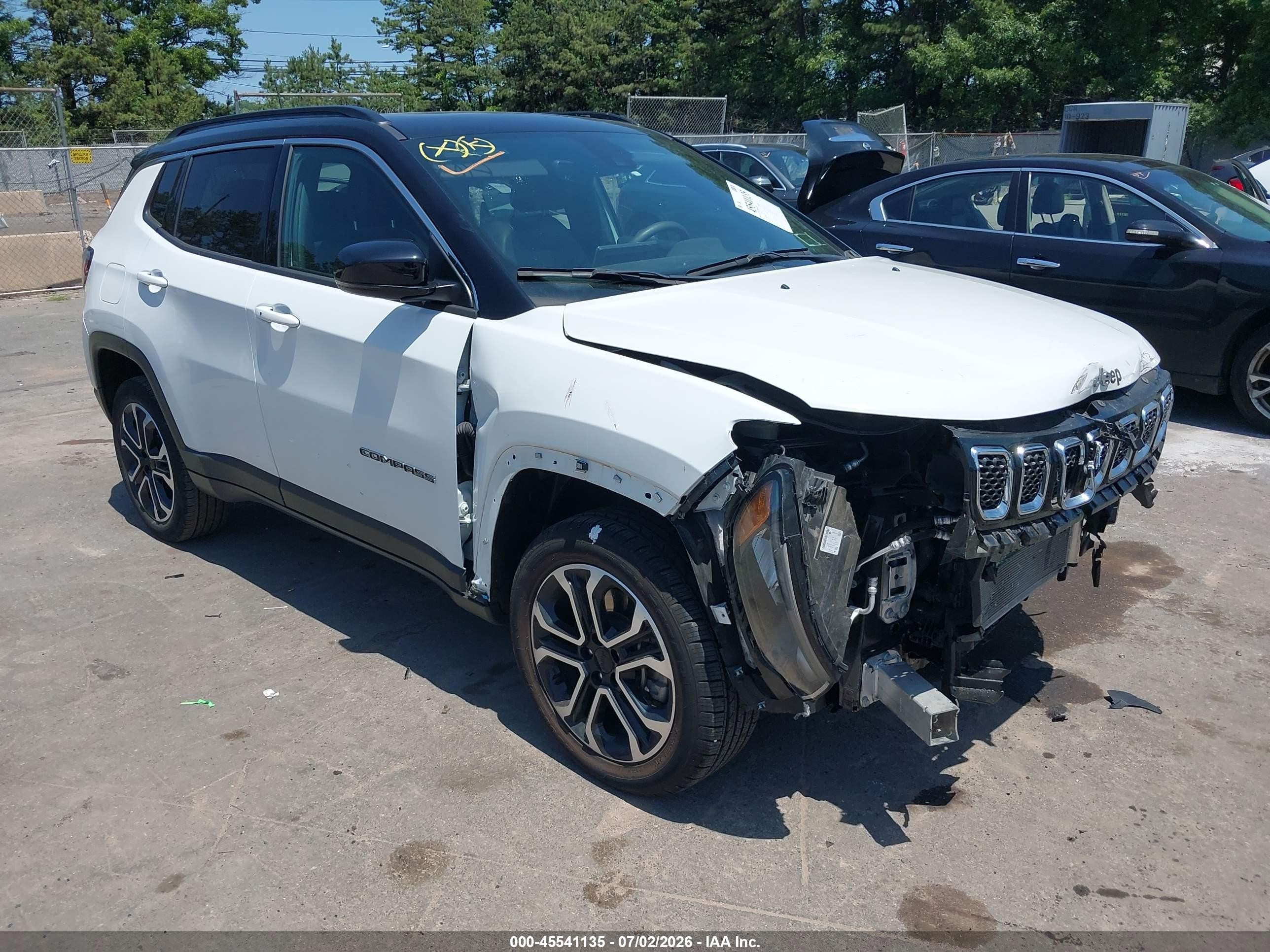 2023 Jeep Compass Limited, VIN 3C4NJDCN8PT537164 — Front end