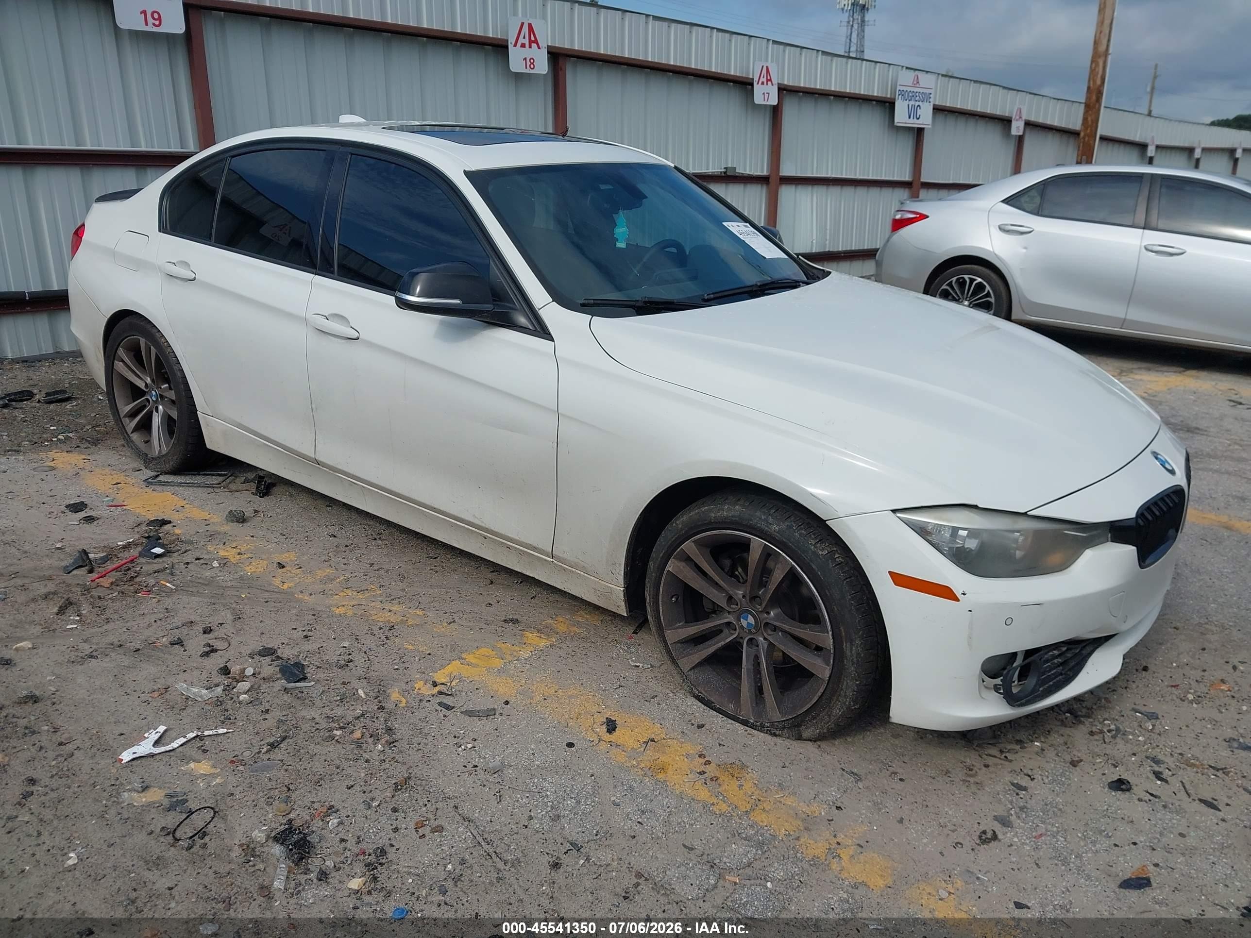 2015 BMW 3 Series 328i xDrive, VIN WBA3B3C59FF548405 — Front end