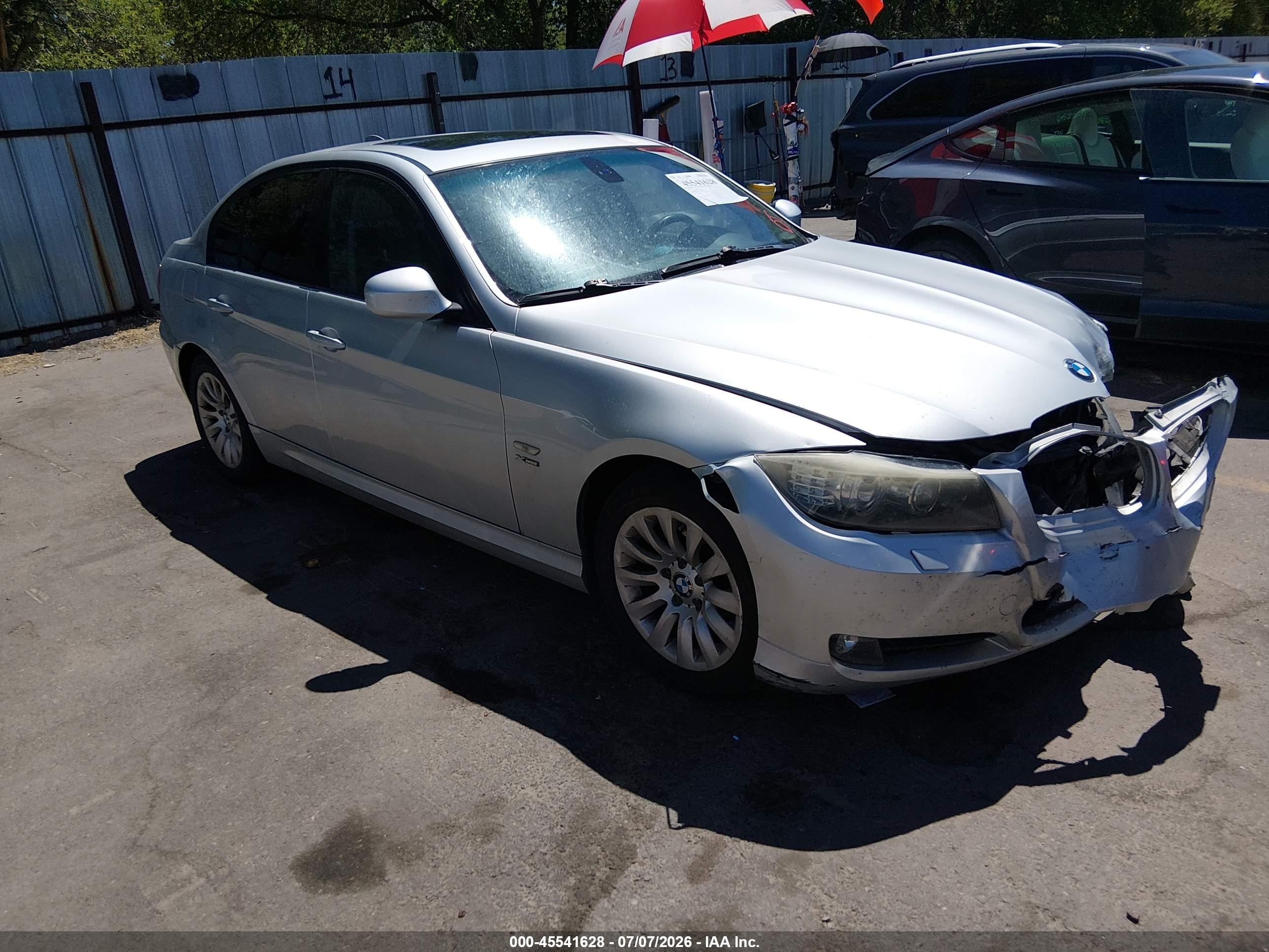 2009 BMW 3 Series 328i xDrive, VIN WBAPK73509A451992 — Перед
