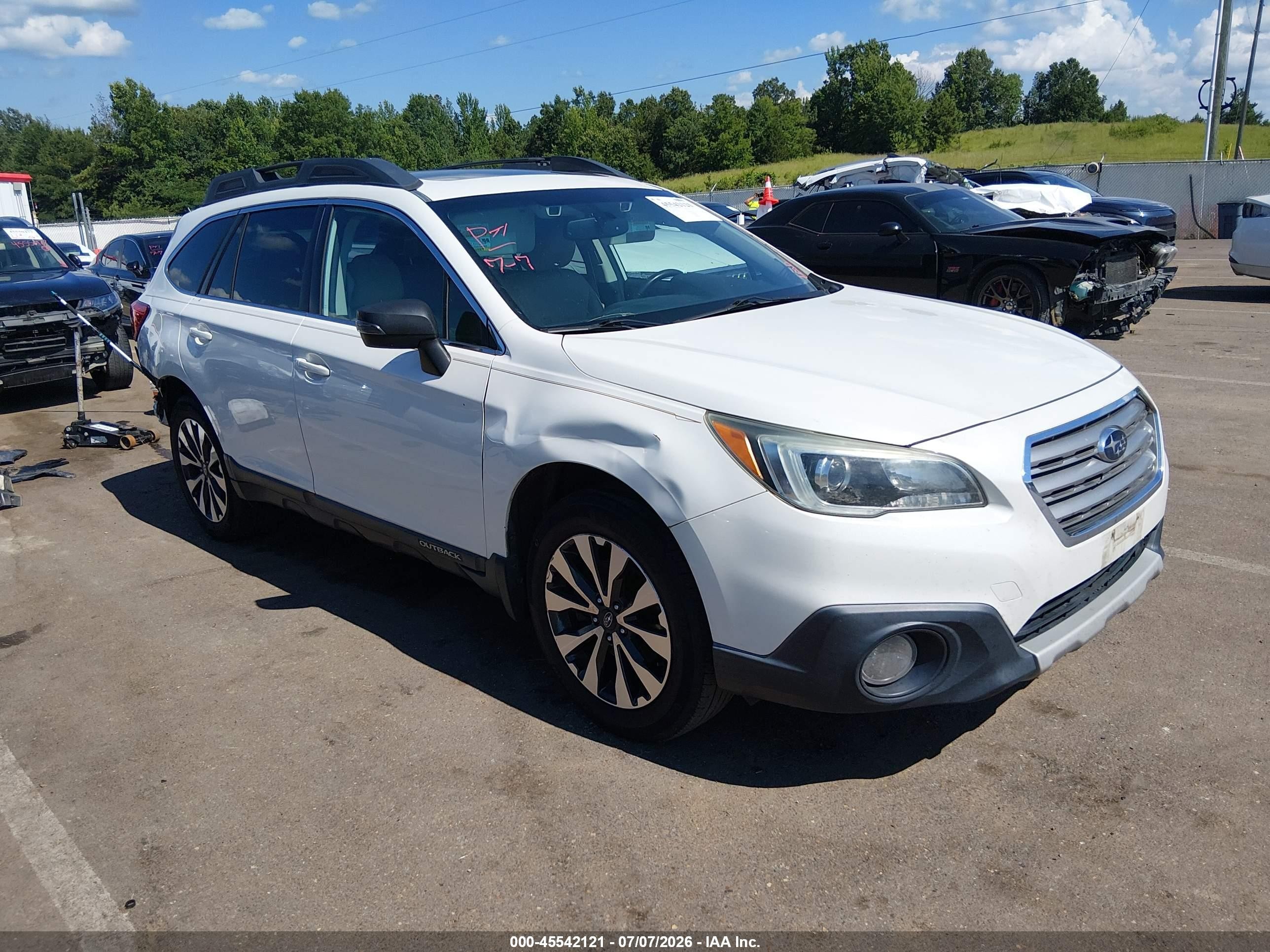 2016 Subaru Outback Limited, VIN 4S4BSBNC9G3342603 — Rear end