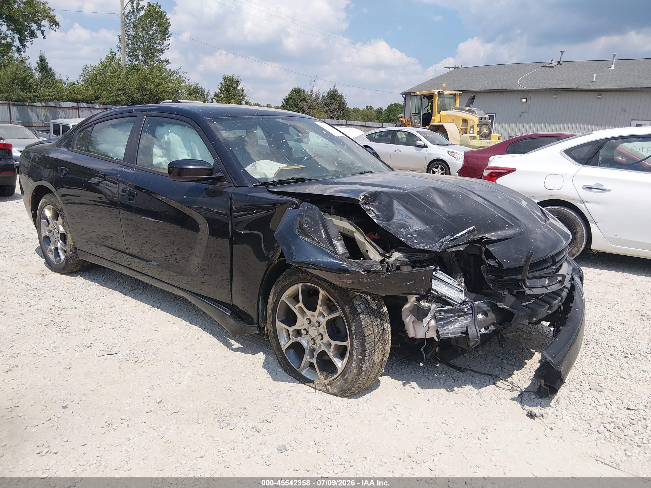 2016 Dodge Charger SXT, VIN 2C3CDXJG3GH141130 — Front end