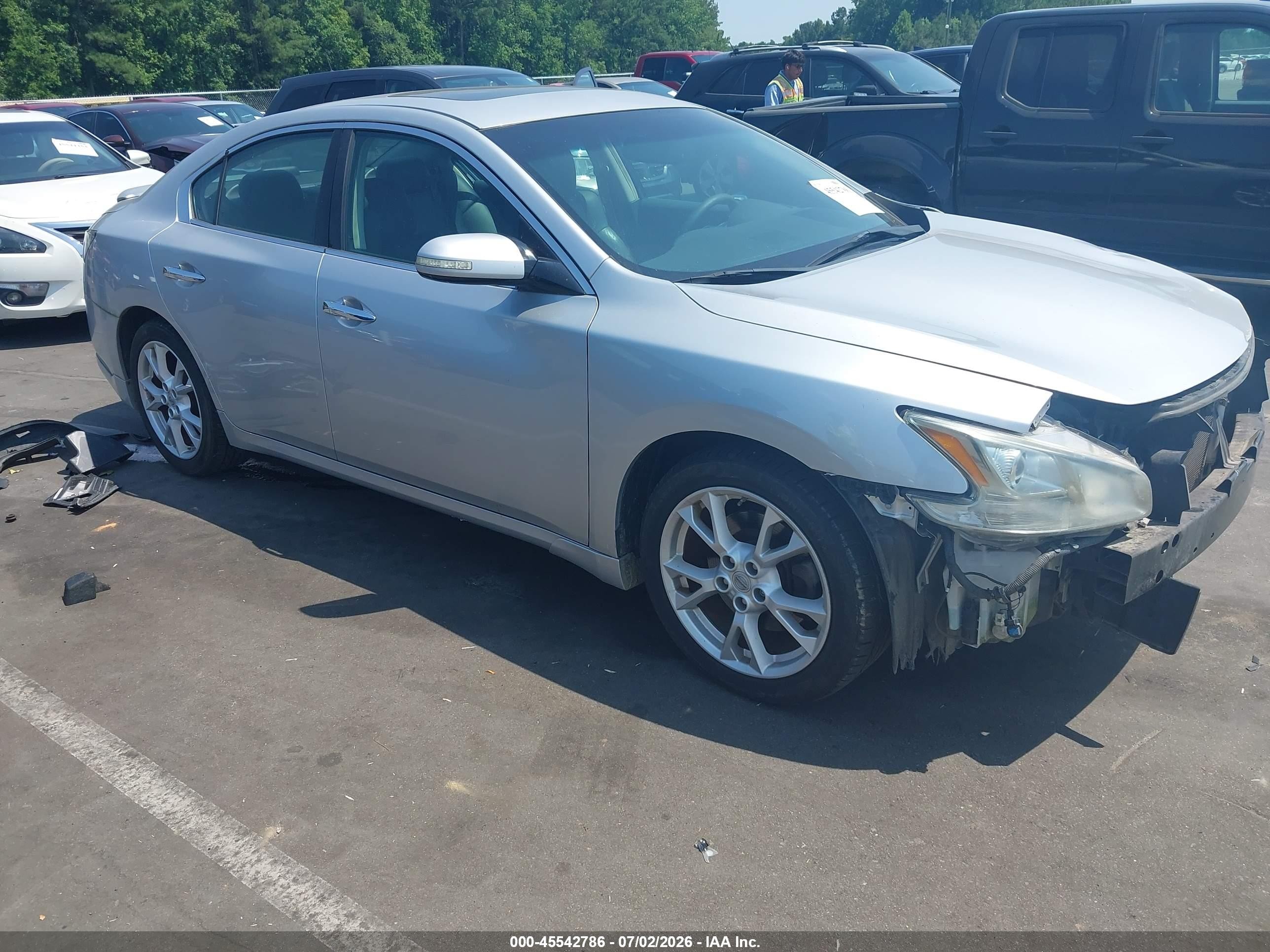 2012 Nissan Maxima SV, VIN 1N4AA5AP6CC857975 — Перед