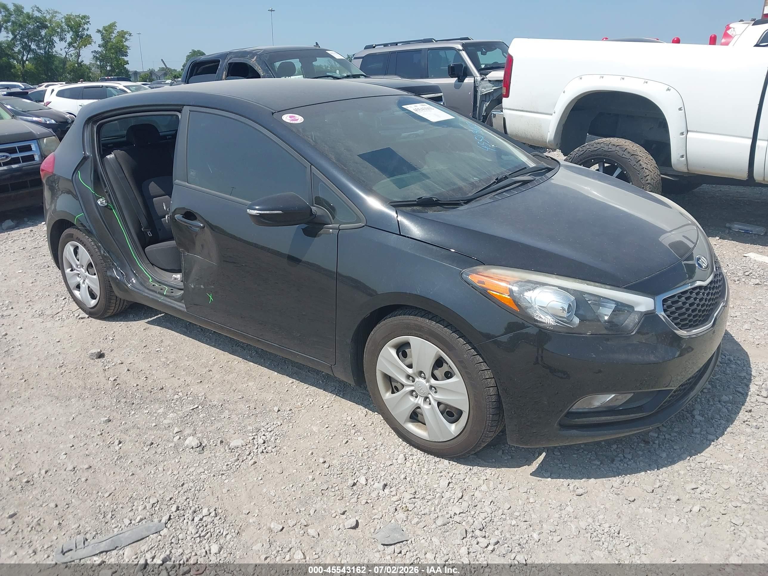 2016 Kia Forte LX, VIN KNAFK5A83G5654118 — Side