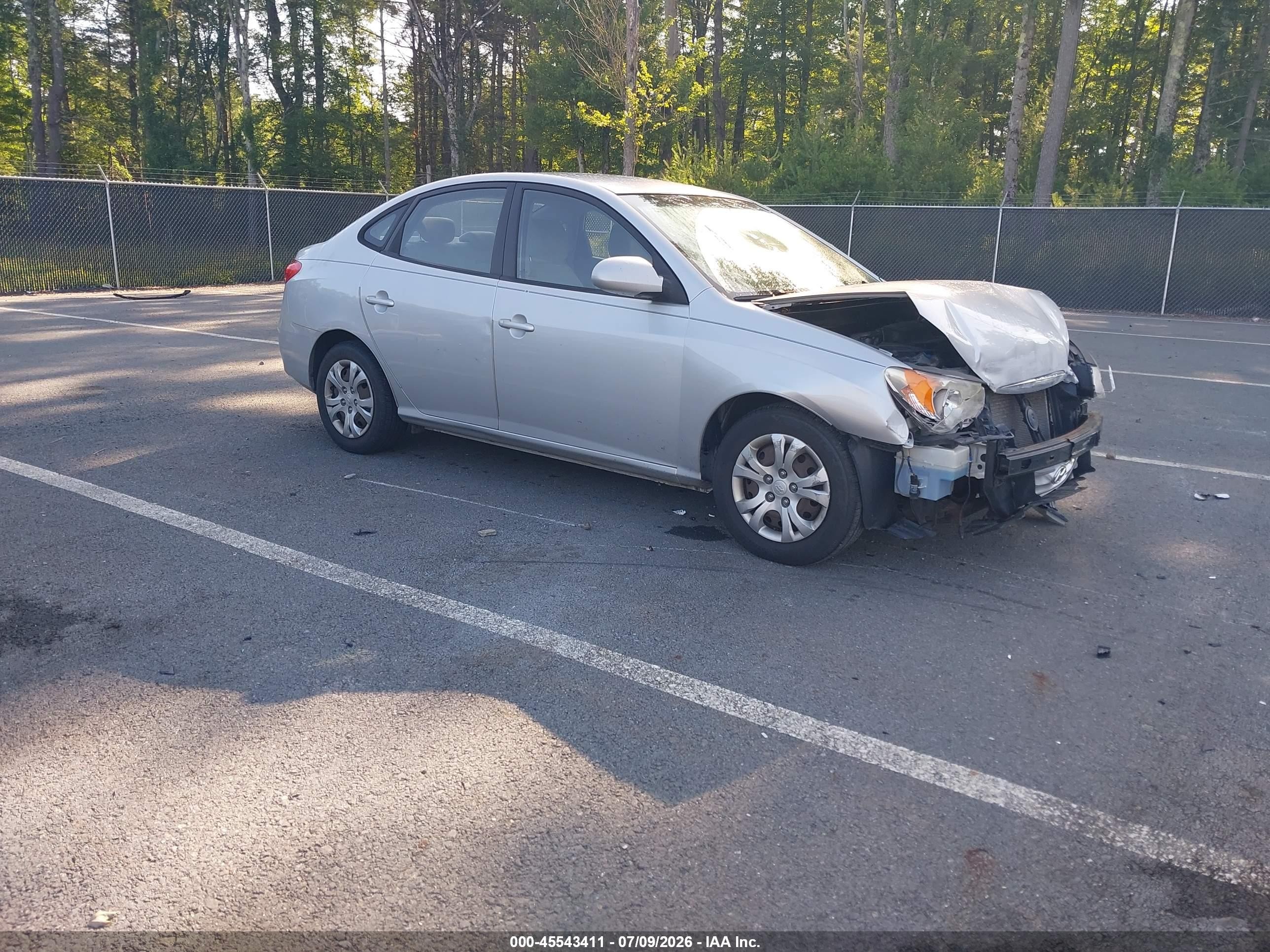 2010 Hyundai Elantra GLS, VIN KMHDU4AD1AU188791 — Front end