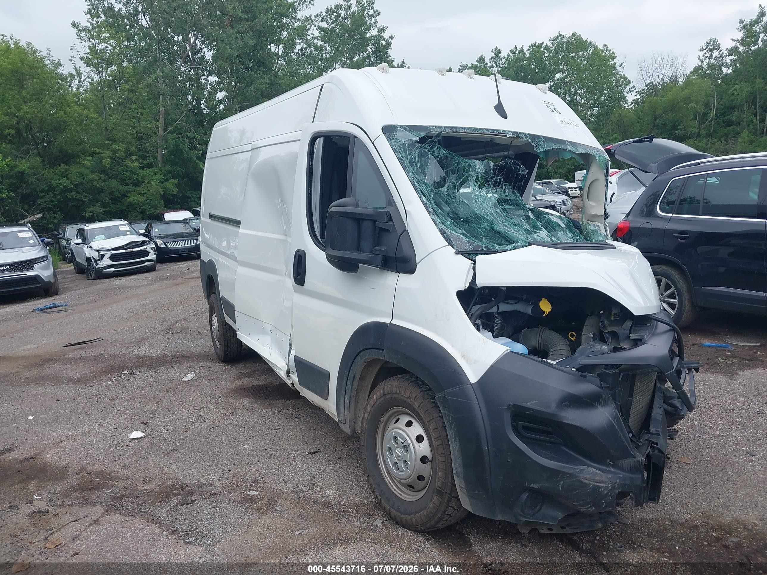 2023 Ram ProMaster Cargo, VIN 3C6LRVDG7PE529834 — Перед