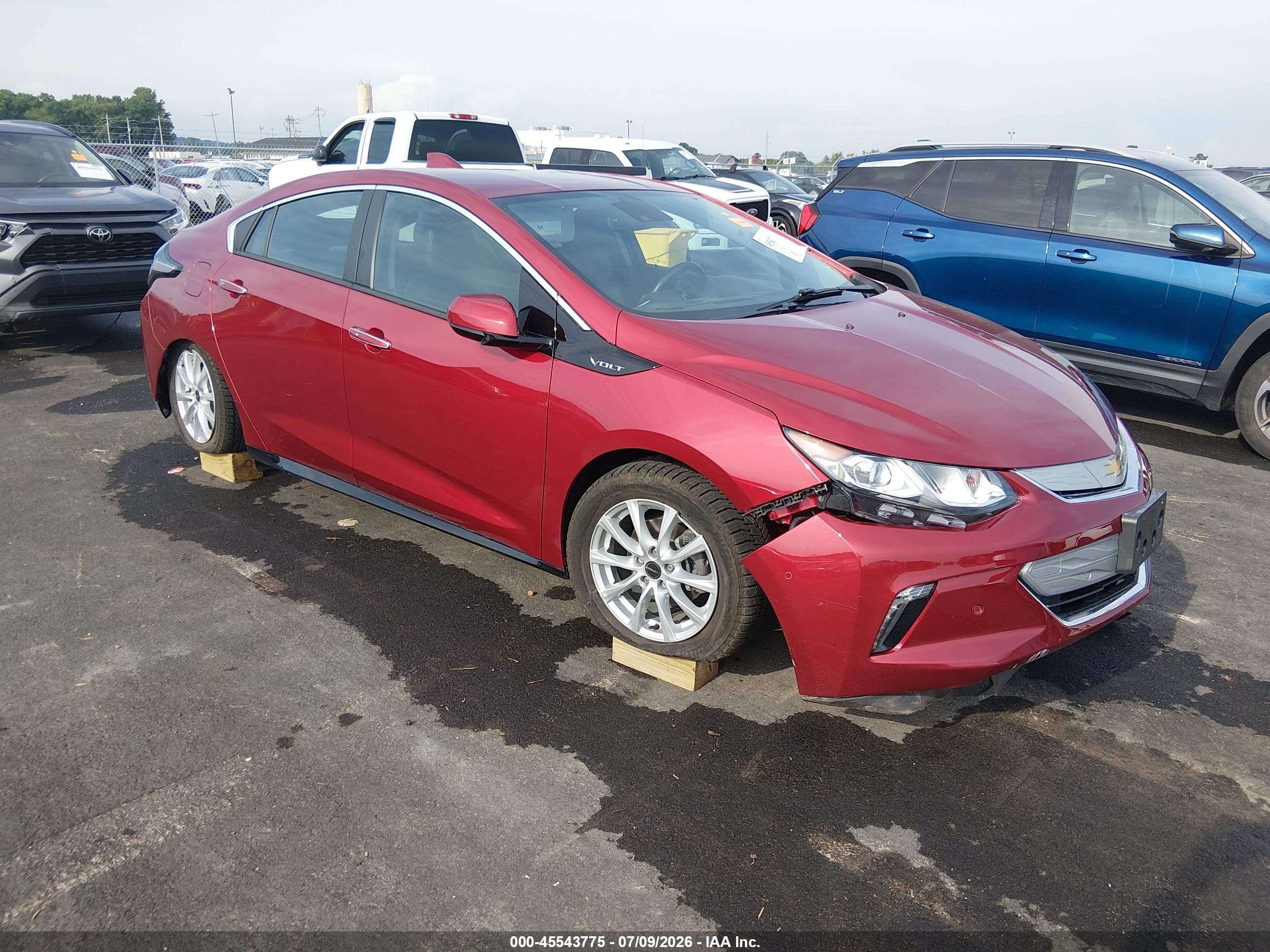 2018 Chevrolet Volt Premier, VIN 1G1RB6S59JU153248 — Front end