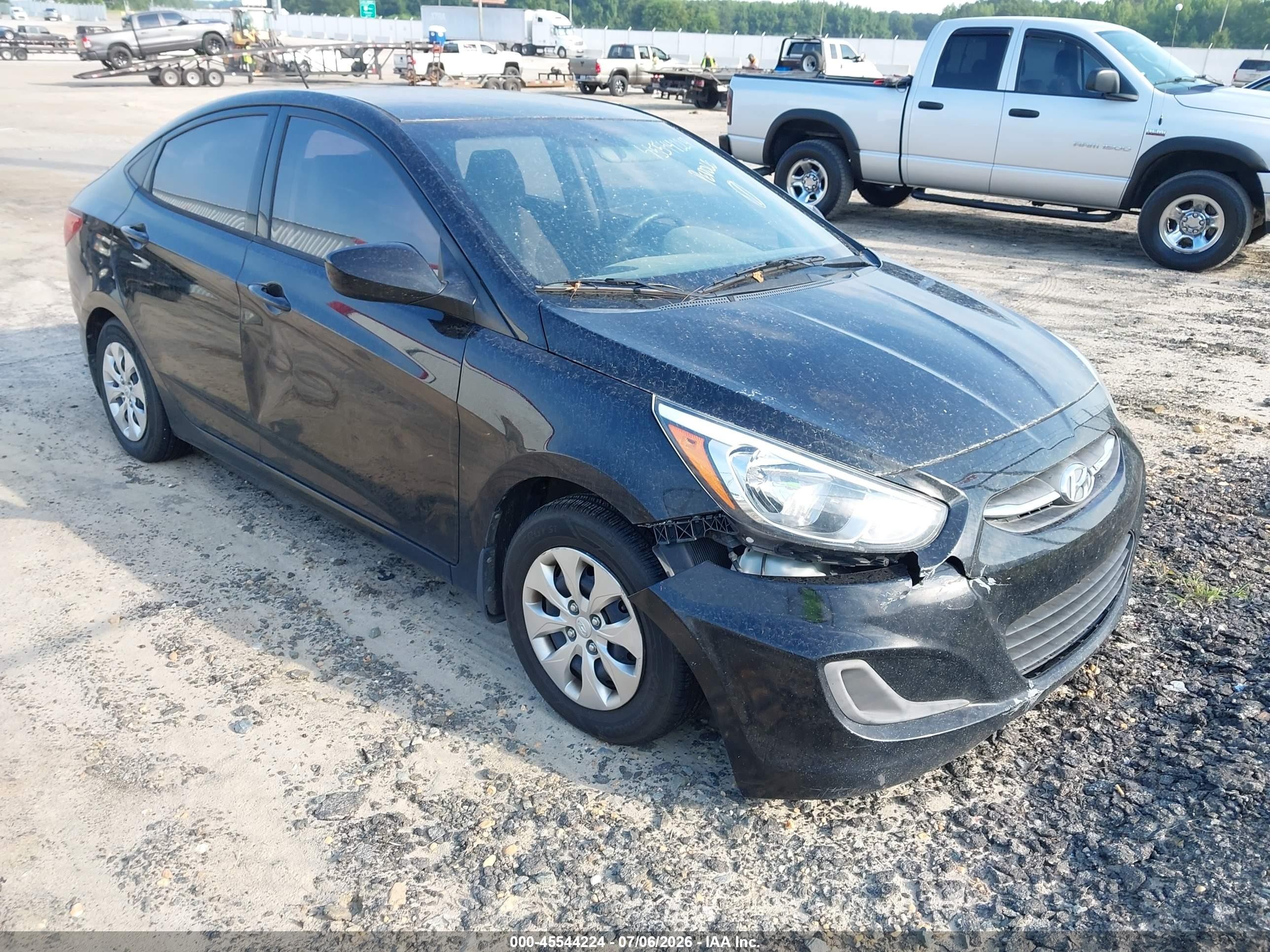 2015 Hyundai Accent GLS, VIN KMHCT4AE6FU867552 — Normal wear