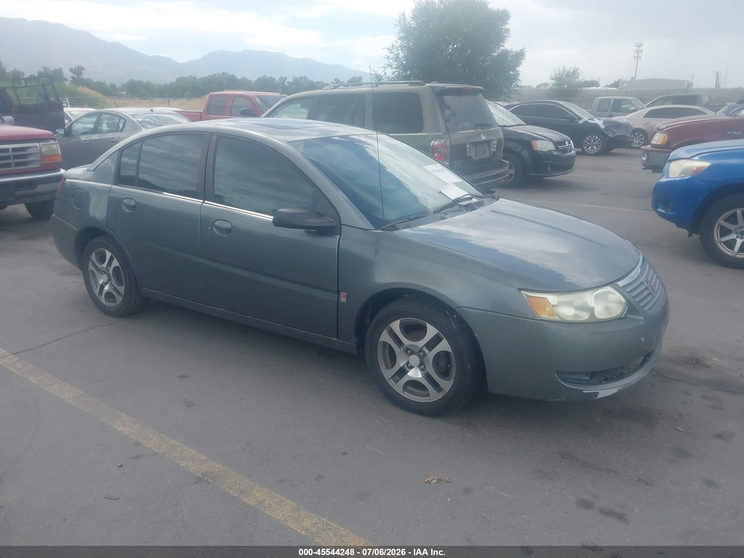 2005 Saturn ION ION 3, VIN 1G8AL52F95Z129085 — Normal wear