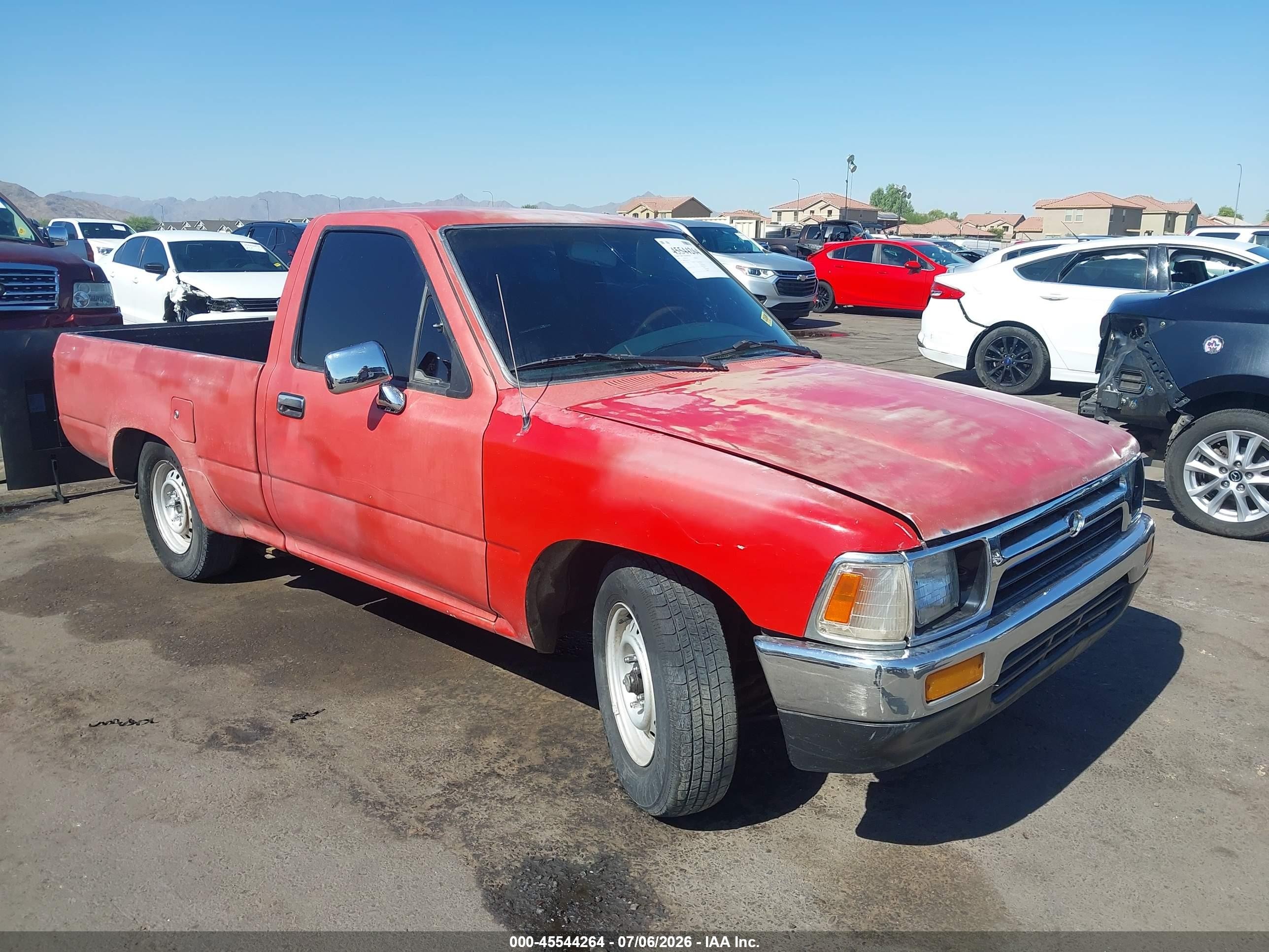 1991 Toyota Pickup DX, VIN JT4RN81P1M5113791 — Front end