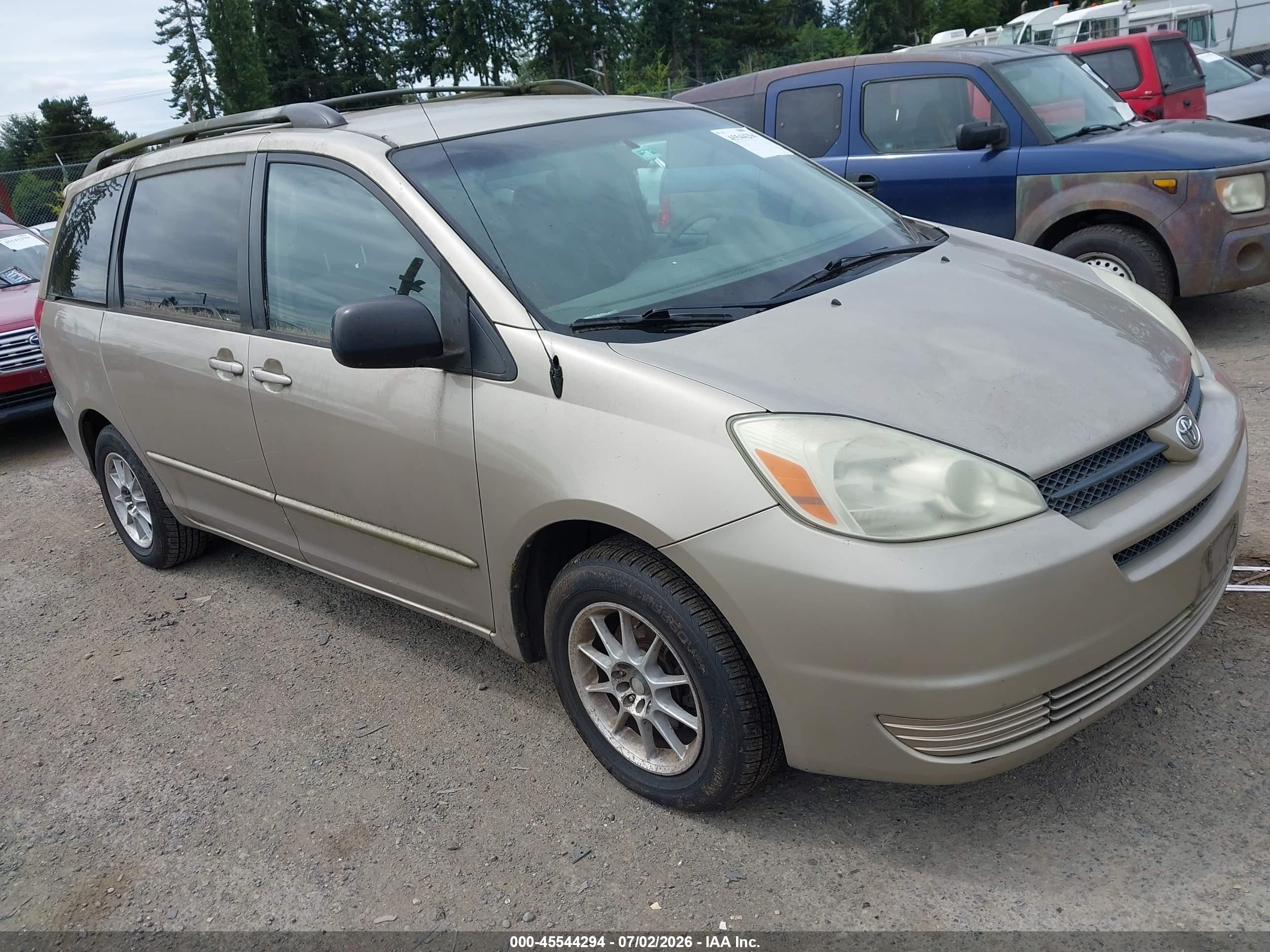 2004 Toyota Sienna LE, VIN 5TDZA23CX4S195386 — Normal wear