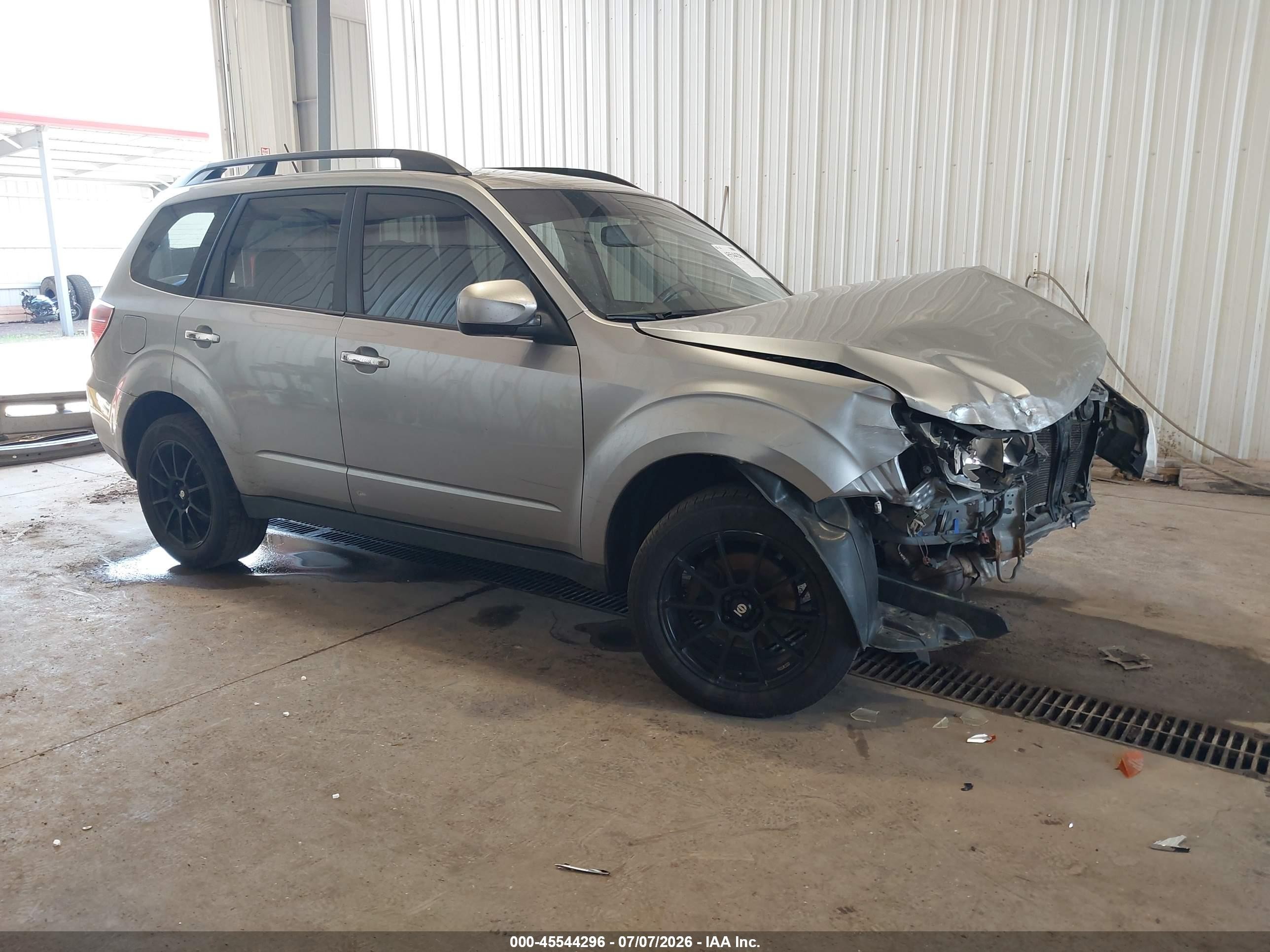 2009 Subaru Forester X, VIN JF2SH63619H714546 — Перед