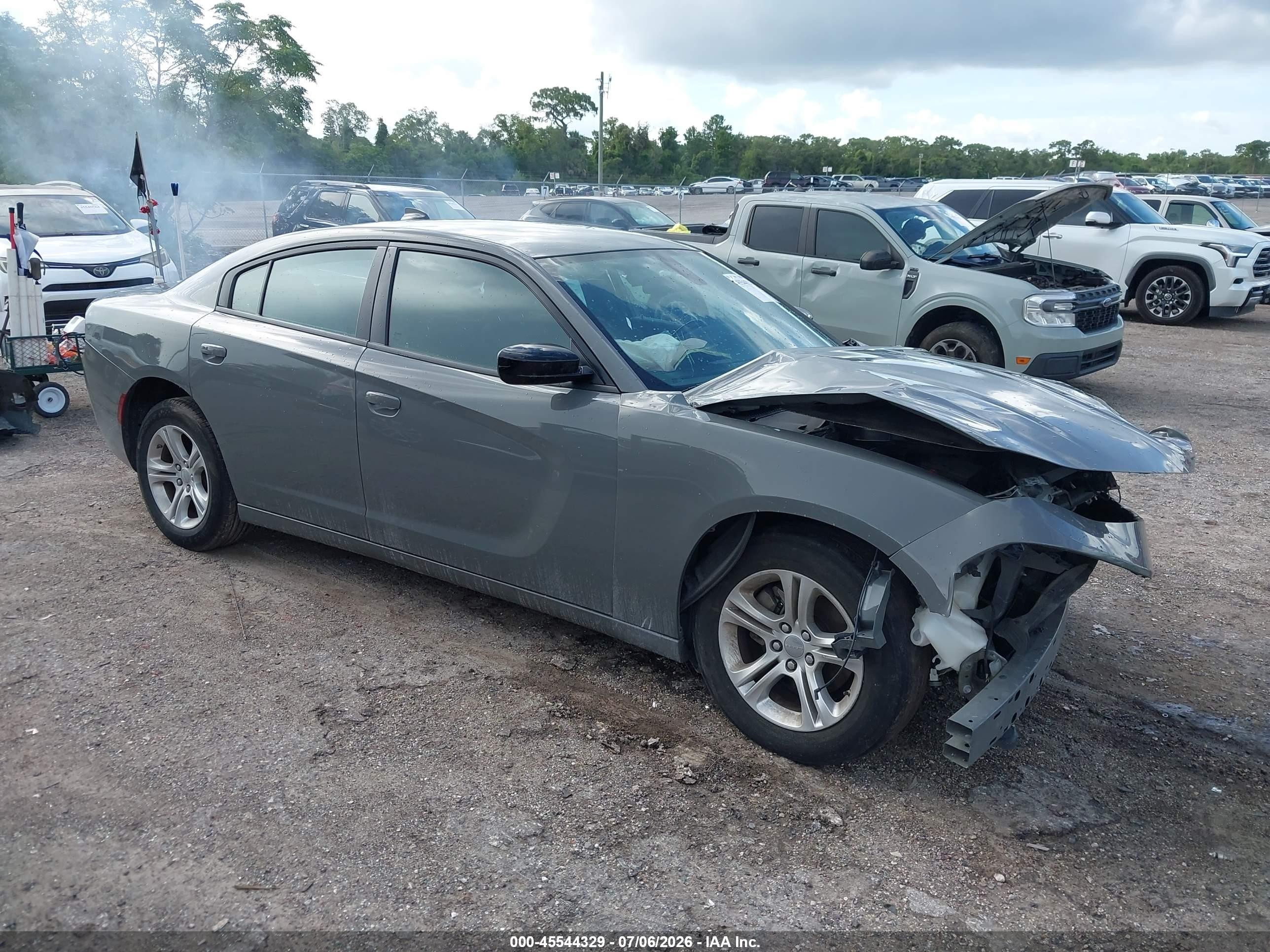 2023 Dodge Charger SXT, VIN 2C3CDXBG6PH587884 — Перед