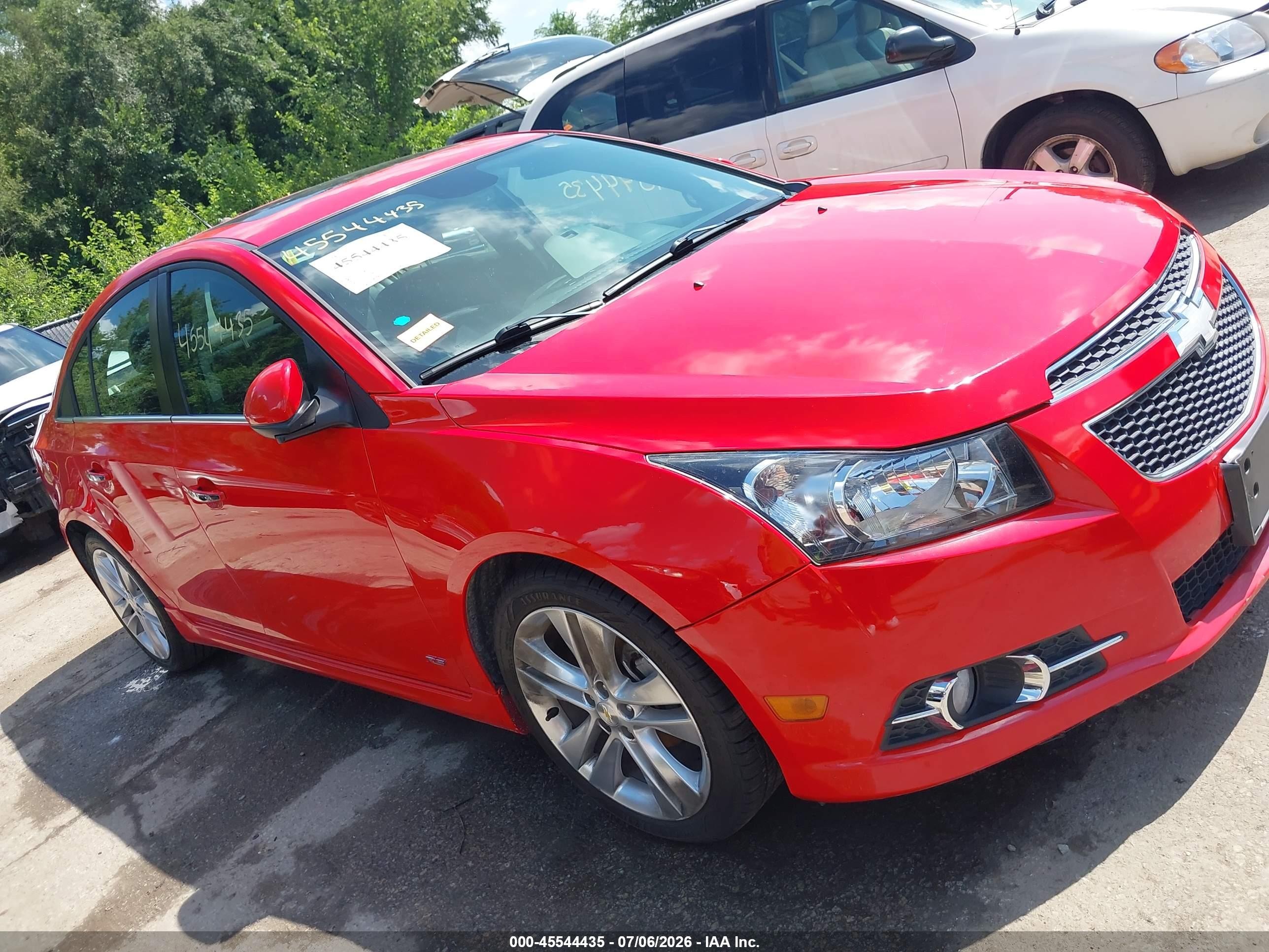 2014 Chevrolet Cruze LTZ, VIN 1G1PG5SB3E7385891 — Front end