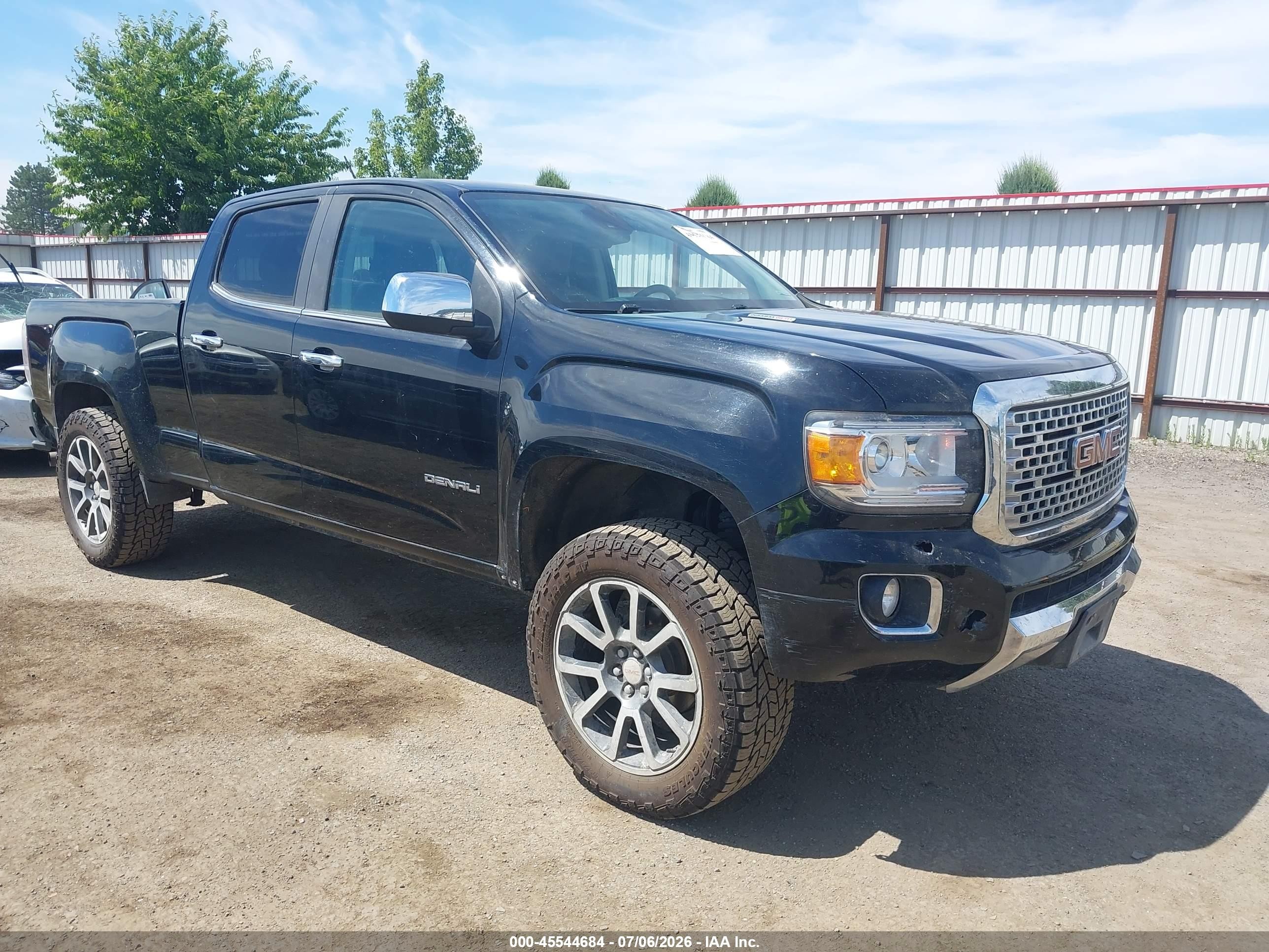 2017 GMC Canyon 4WD Denali, VIN 1GTP6EE10H1164124 — Rear end