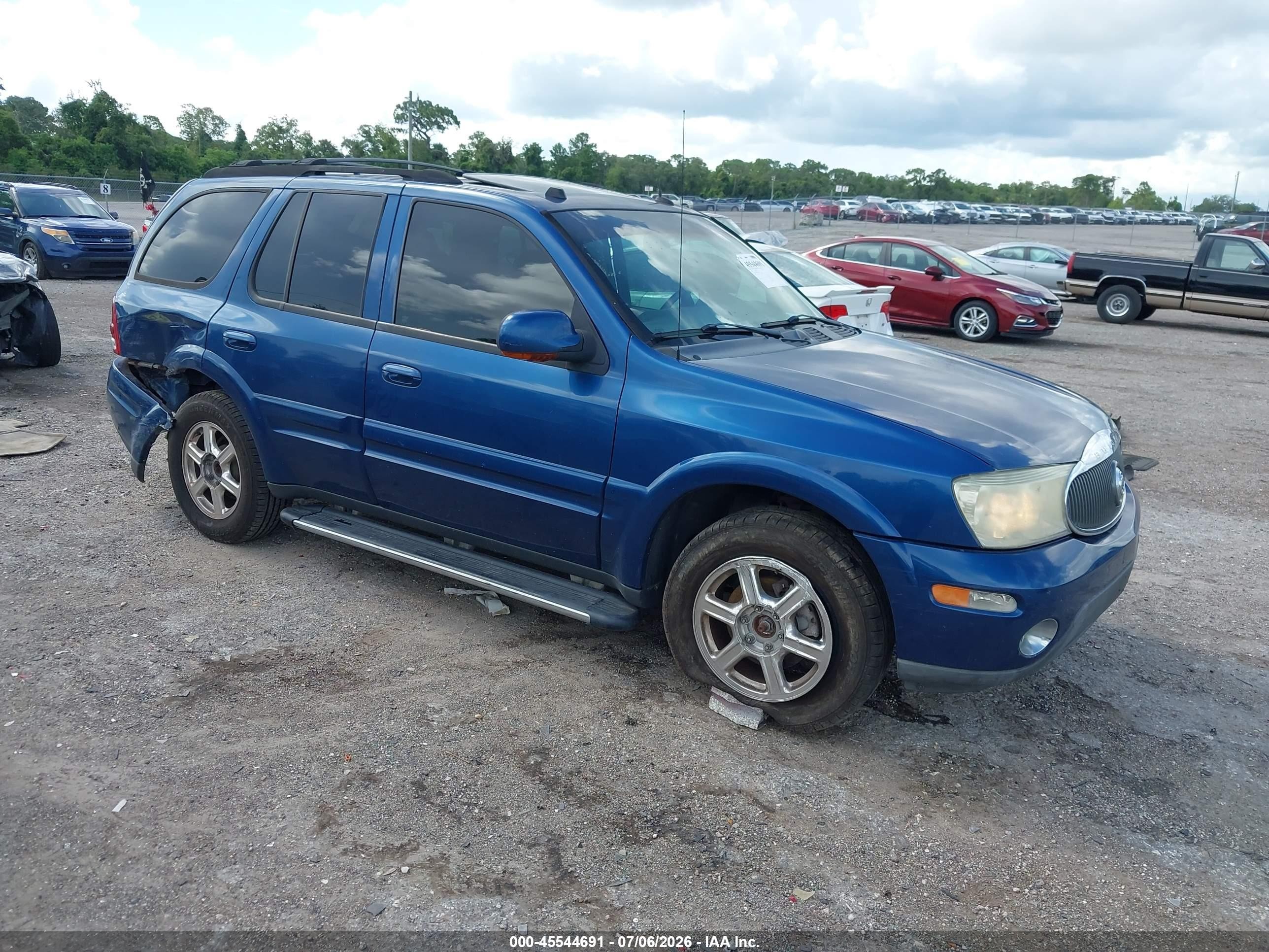 2005 Buick Rainier CXL, VIN 5GADT13S652258404 — Rear end
