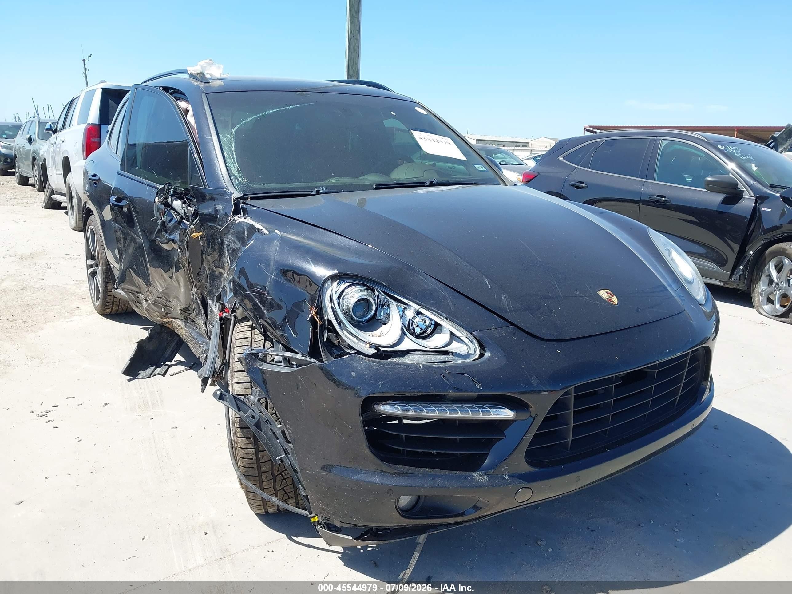 2014 Porsche Cayenne Turbo, VIN WP1AC2A22ELA81174 — Front end